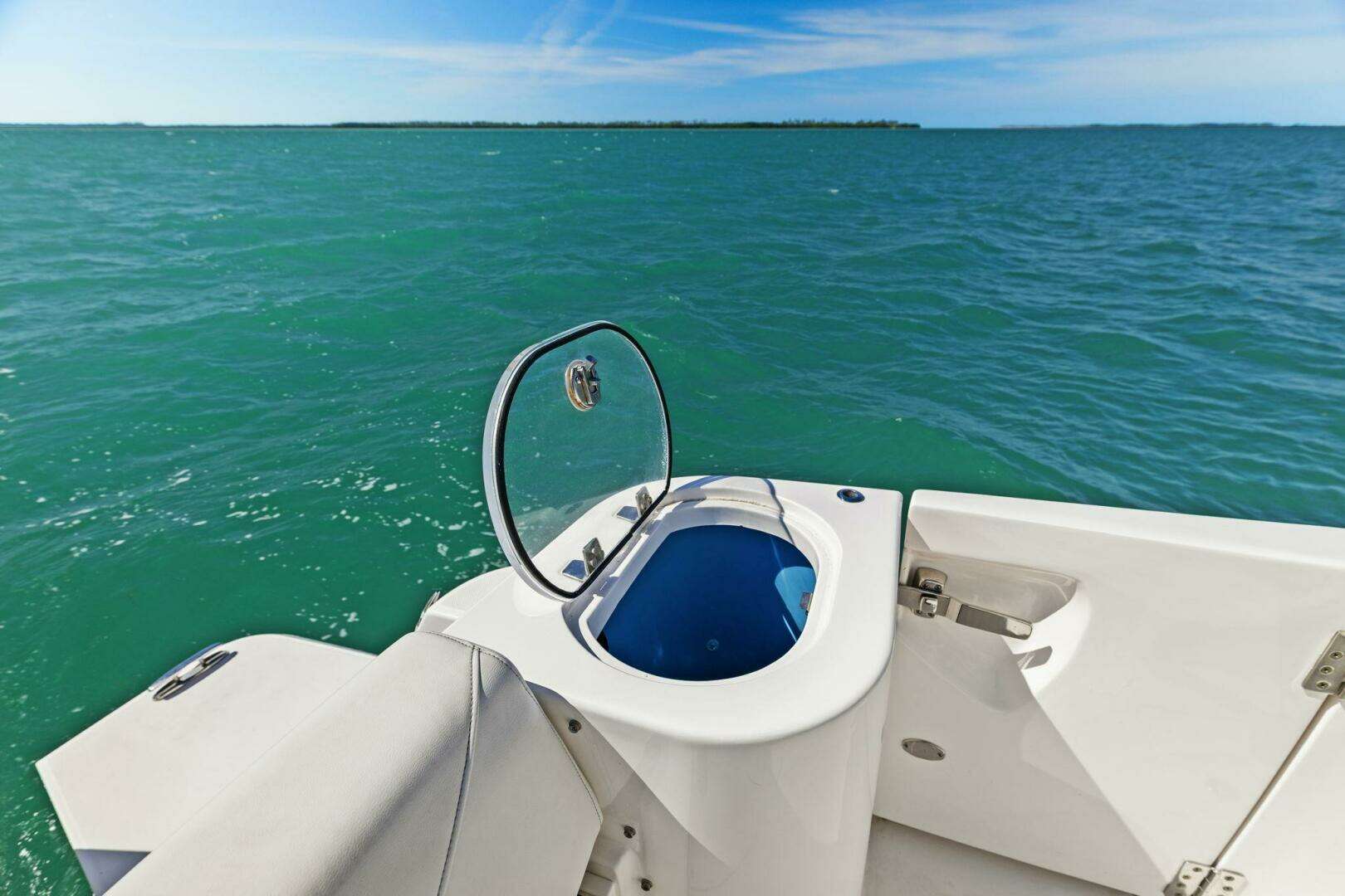 2020 Regal 33 SAV - Image 44