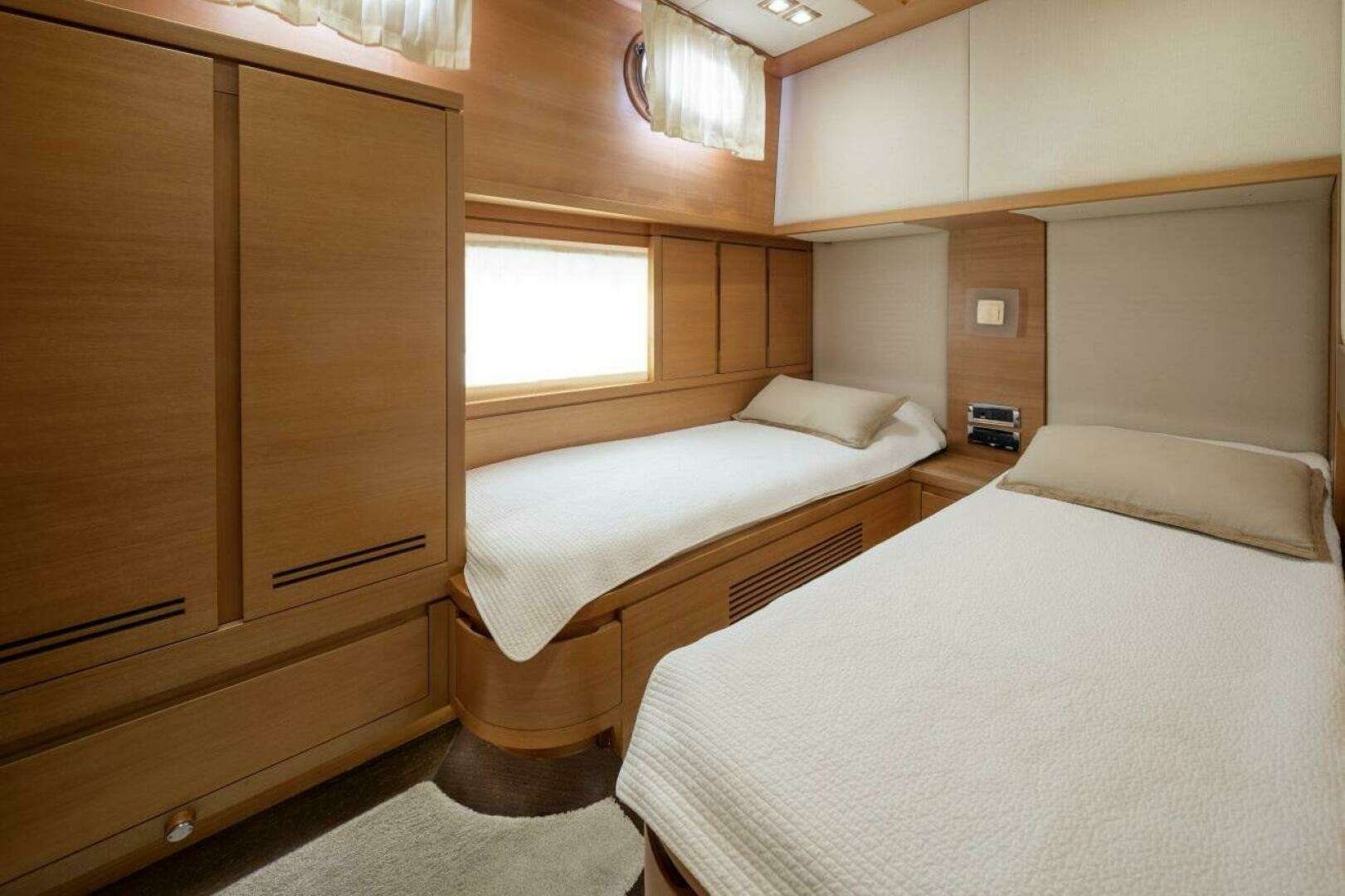 2011 Vicem Cruiser 78 - Image 28