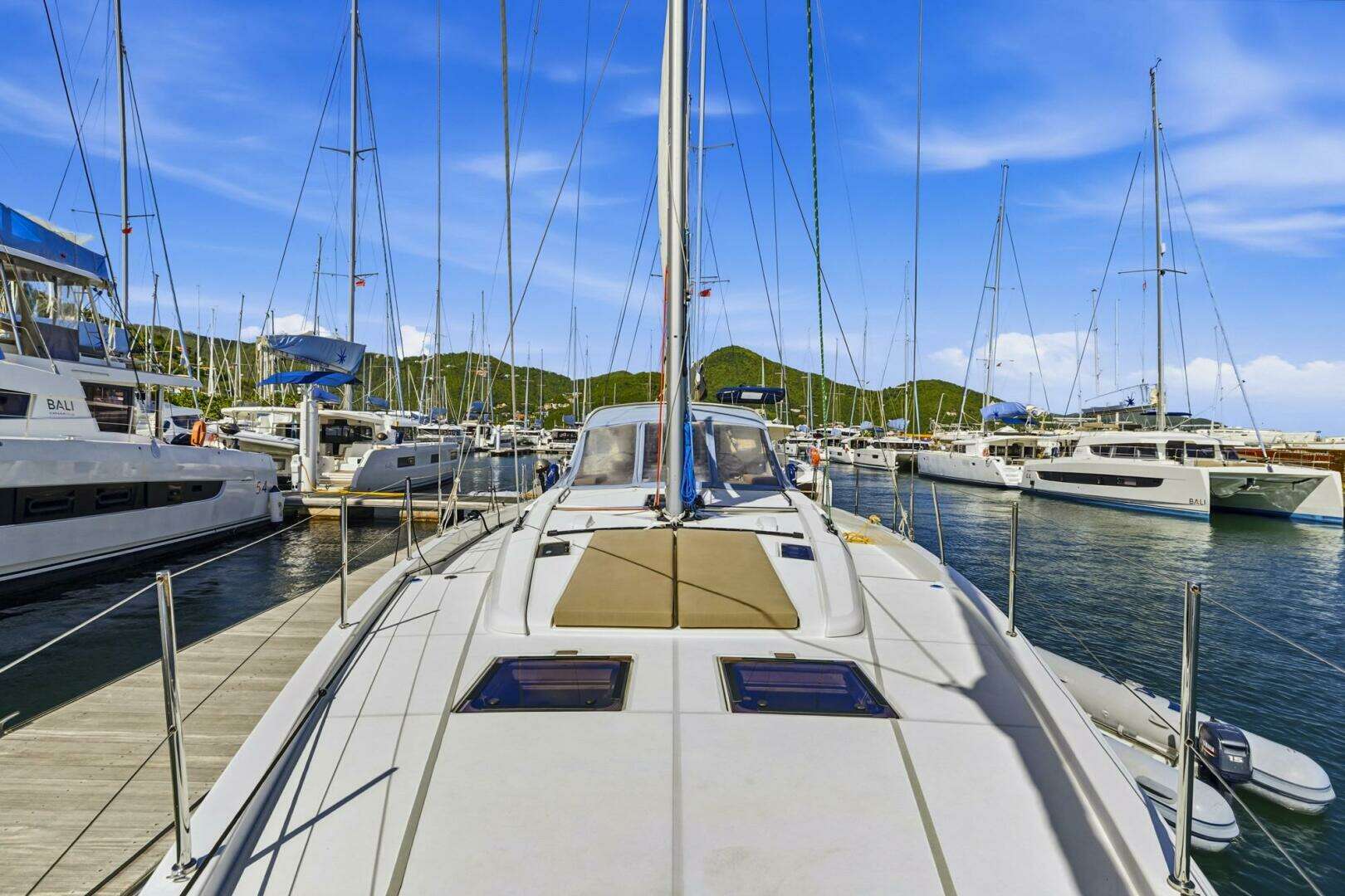 2024 Beneteau Oceanis Yacht 54 - Image 20