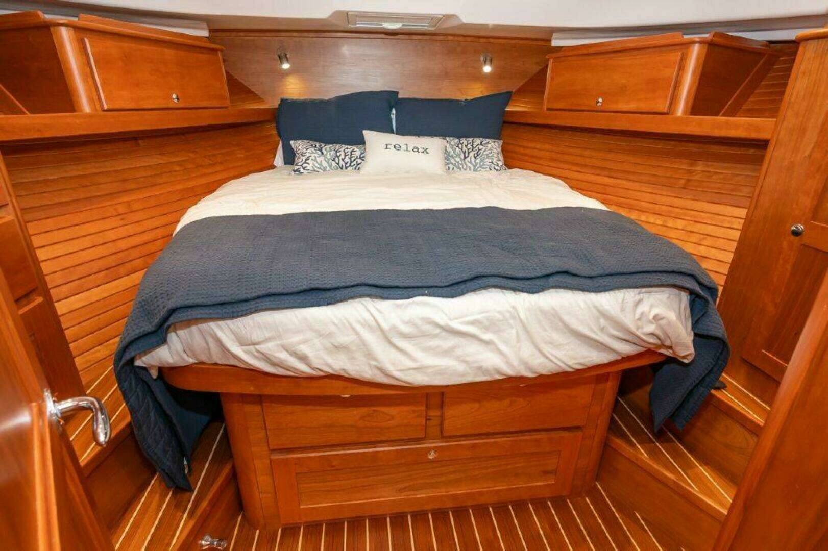 2024 Sabre 43  Salon Express - Image 32