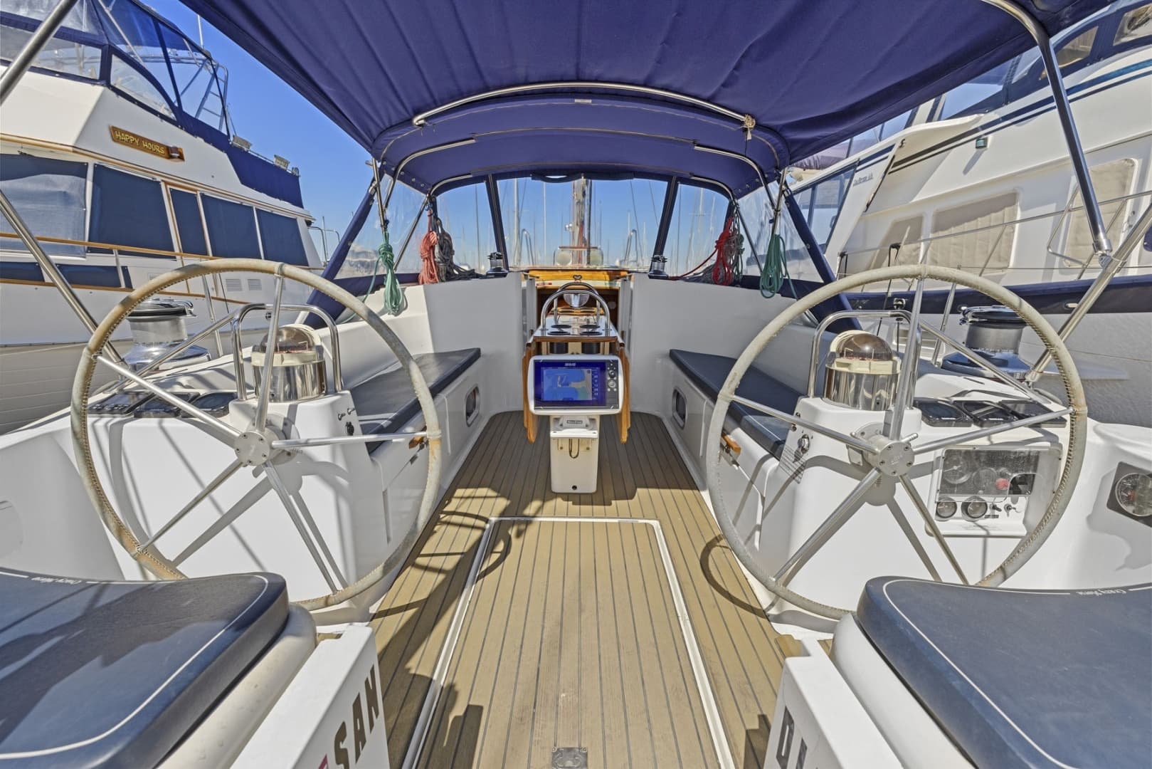 2001 Jeanneau — - Image 24
