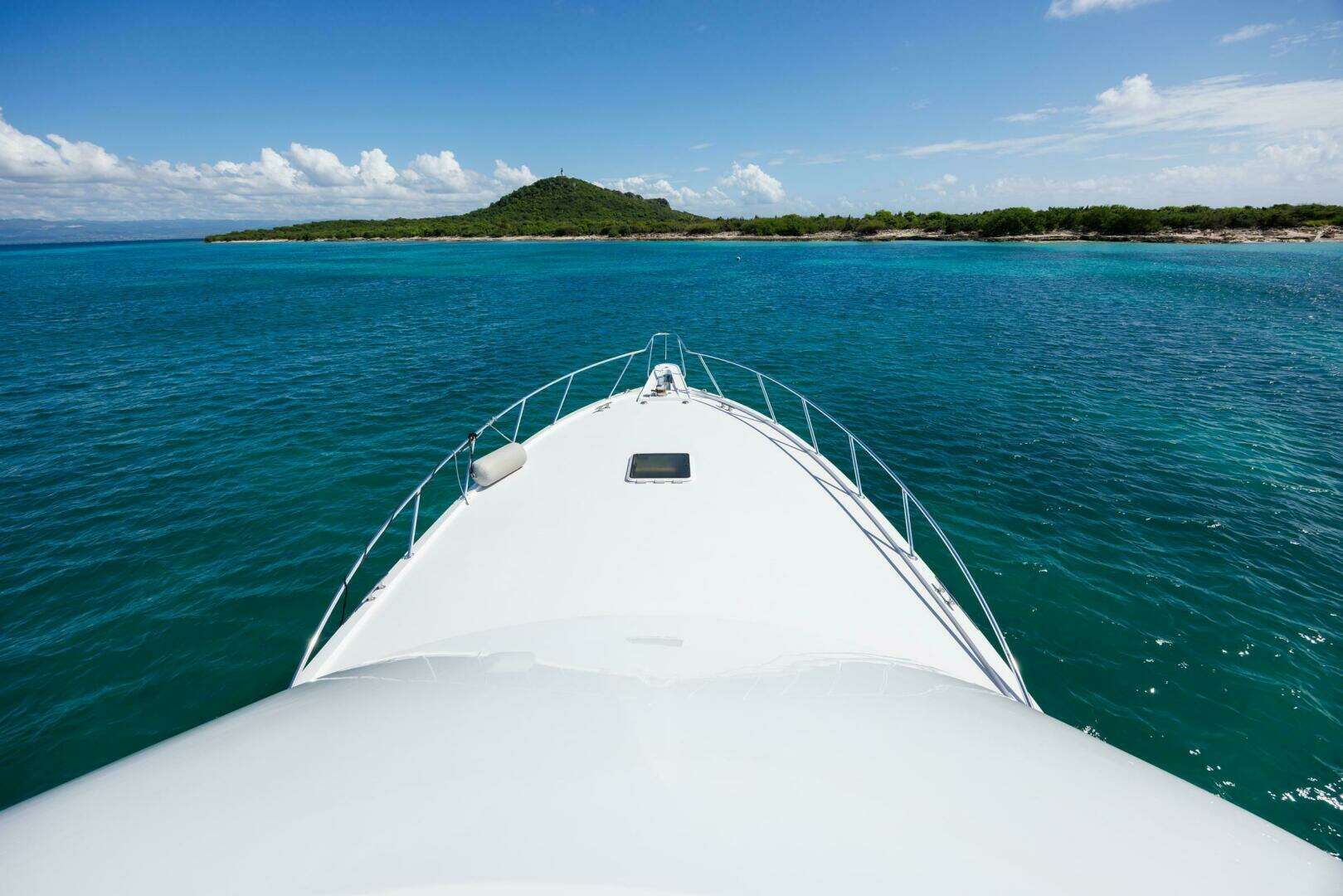 2005 Hatteras 50 Convertible - Image 49