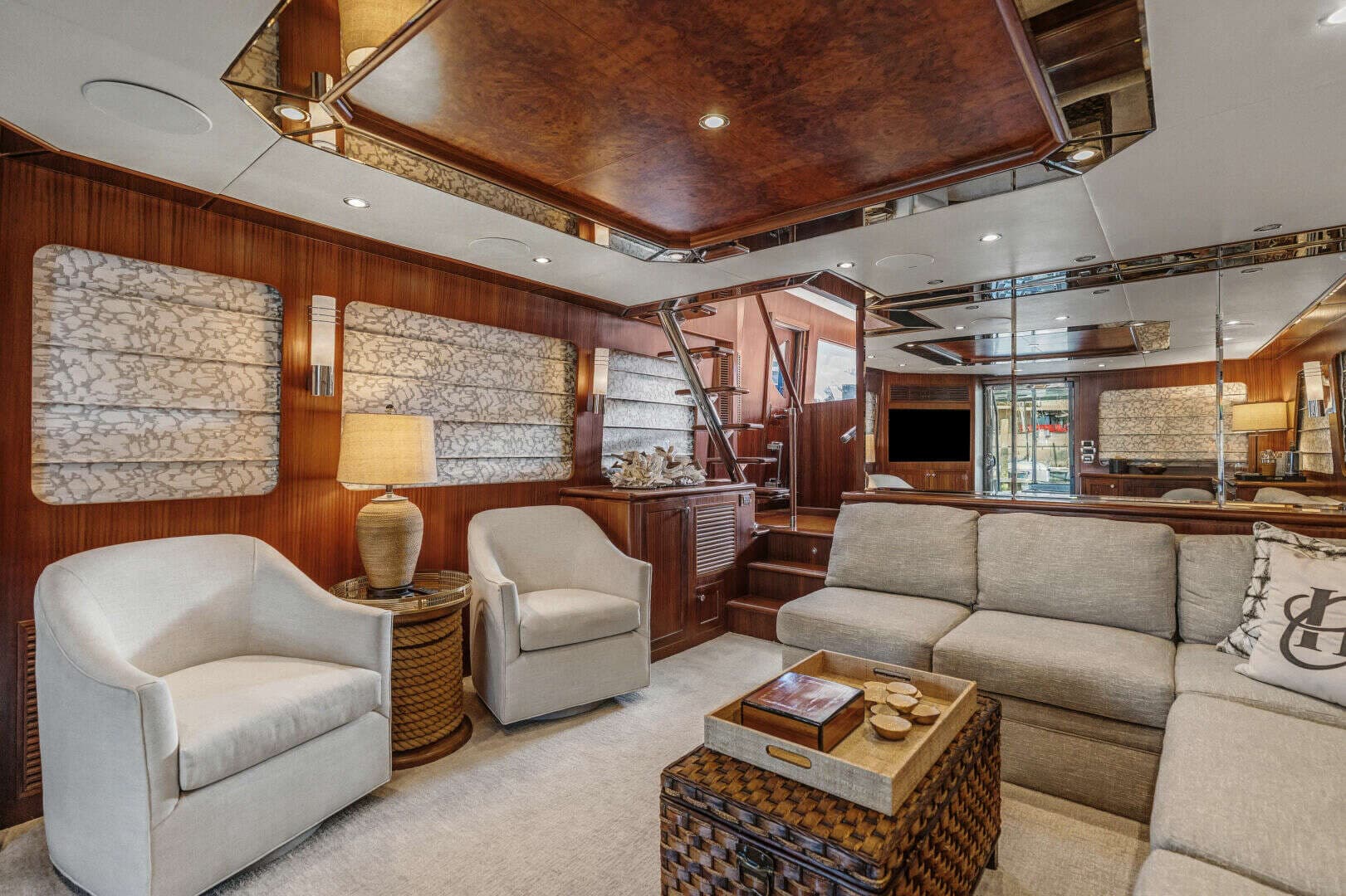 2013 Ocean Alexander 65 PILOTHOUSE - Image 21