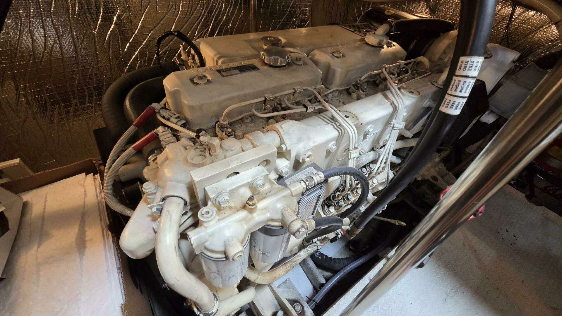 2000 Cruisers Yachts 4450 Express Motor Yacht - Image 67