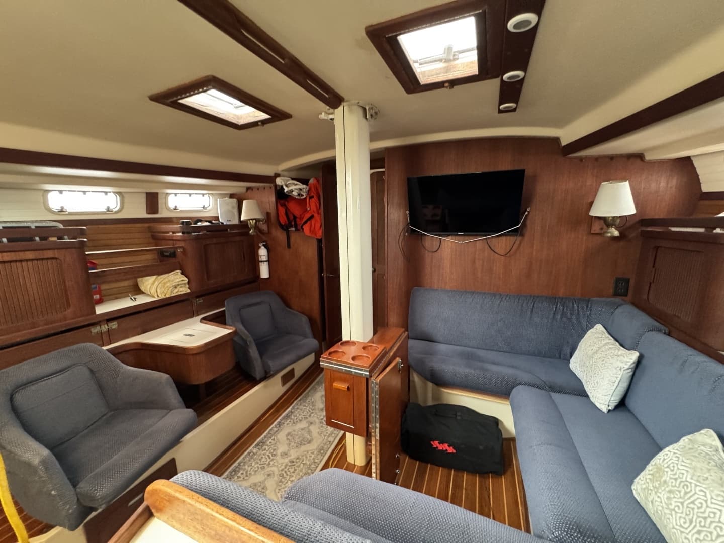 1990 Catalina Morgan Classic 41 - Image 4