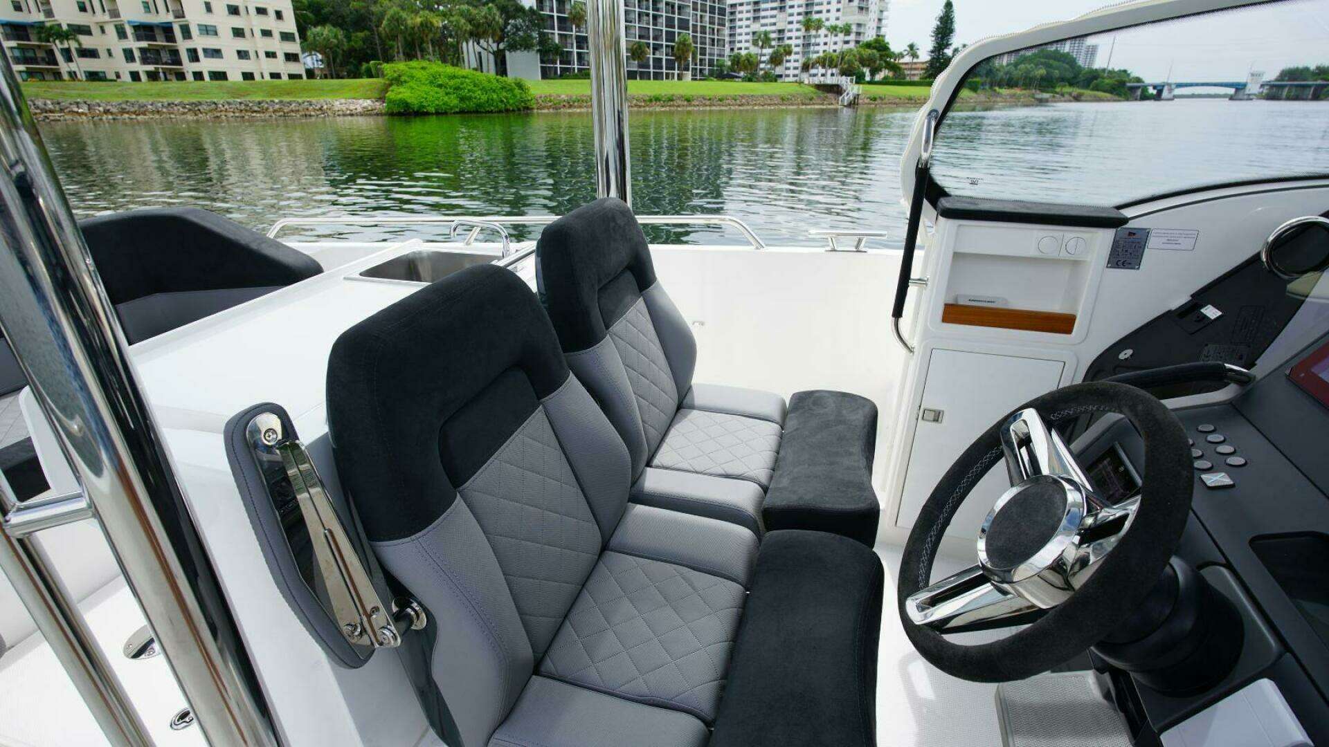 2024 Nimbus Tender 9 - Image 14