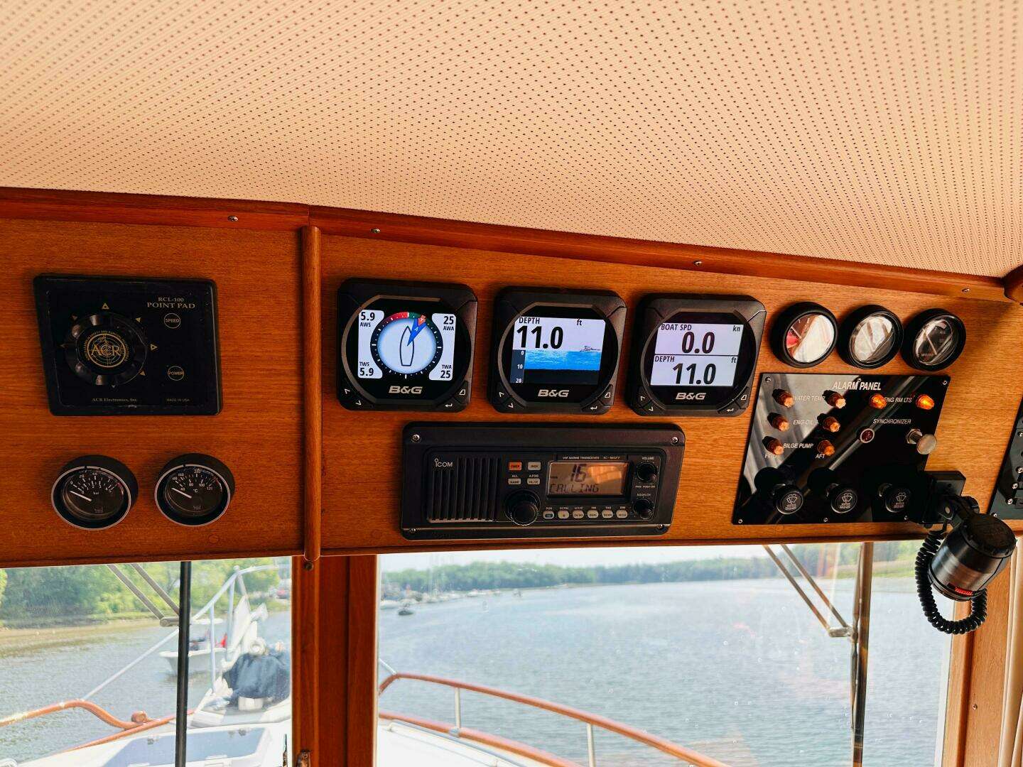 1998 Grand Banks 49 Classic - Image 31