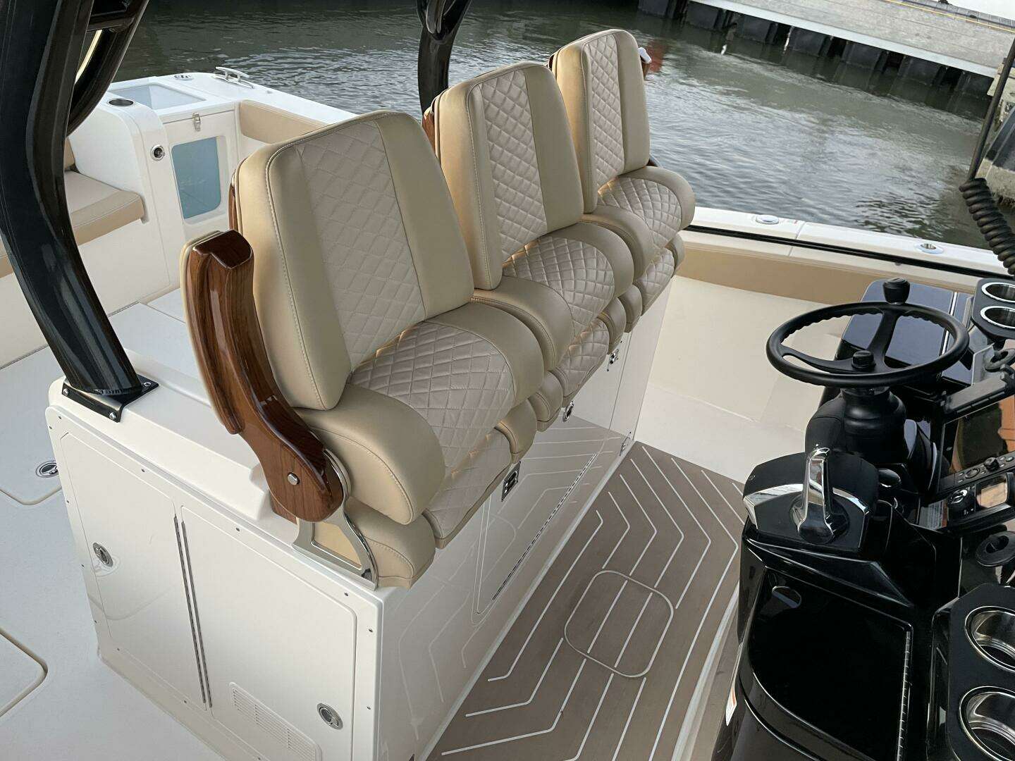 2026 Scout 377 LXF - Image 20
