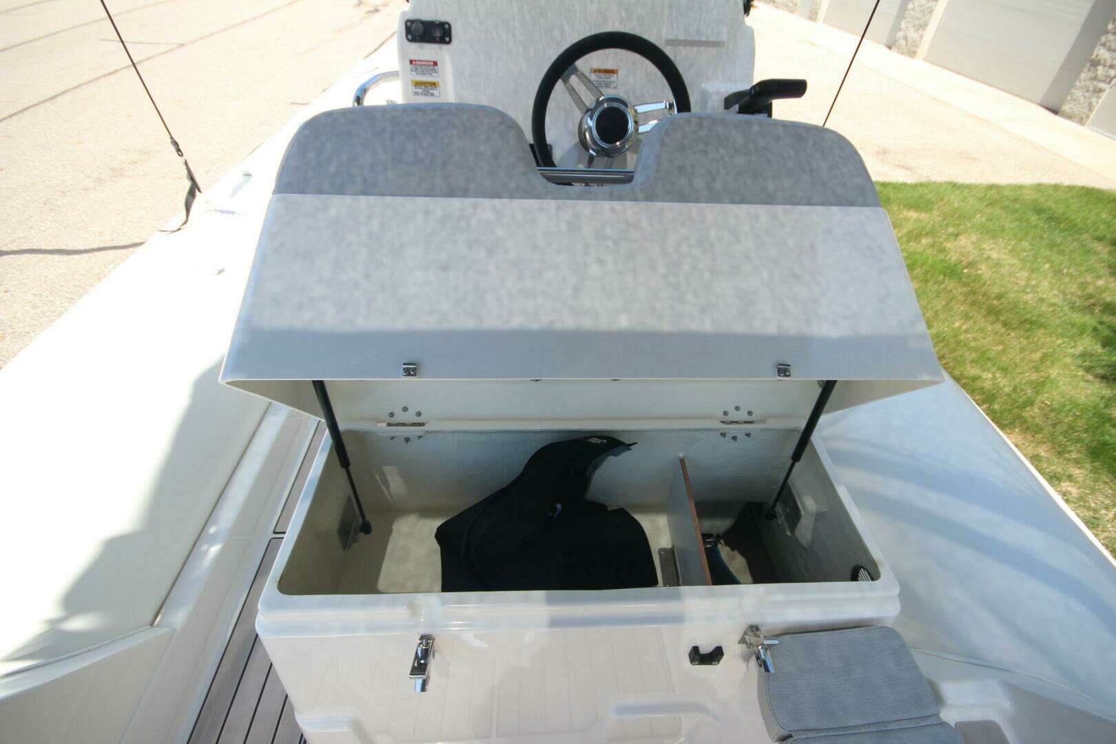 2025 Zodiac Medline 6.8 NEO - Image 28