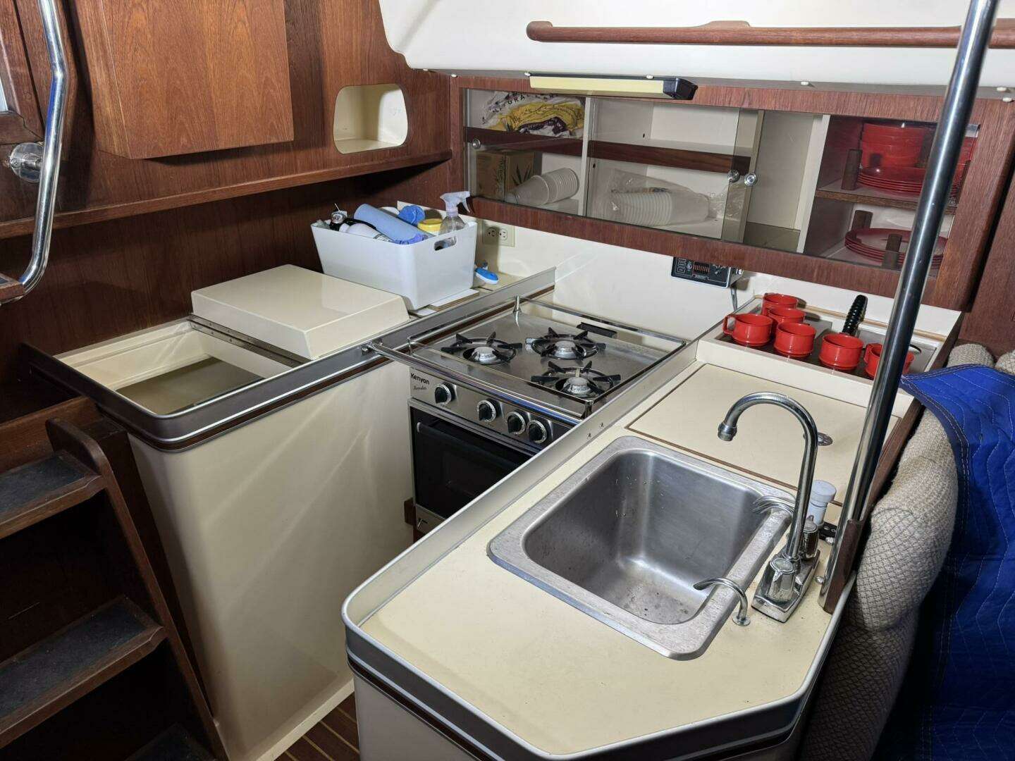 1984 CSY 36 - Image 18