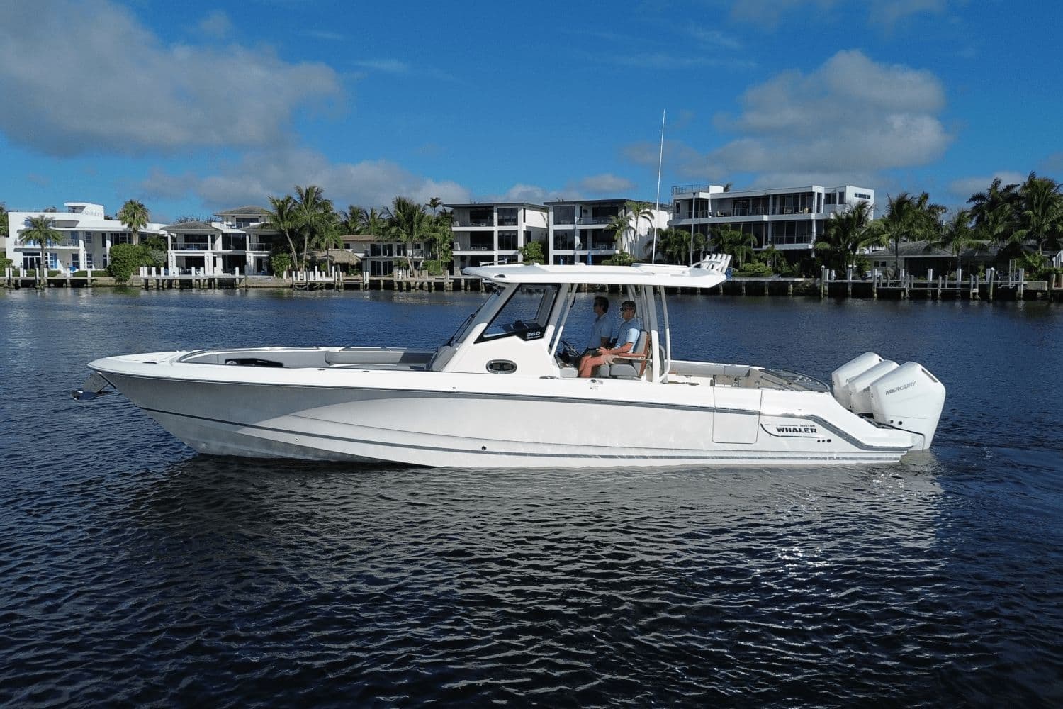 2026 Boston Whaler 360 Outrage - 12