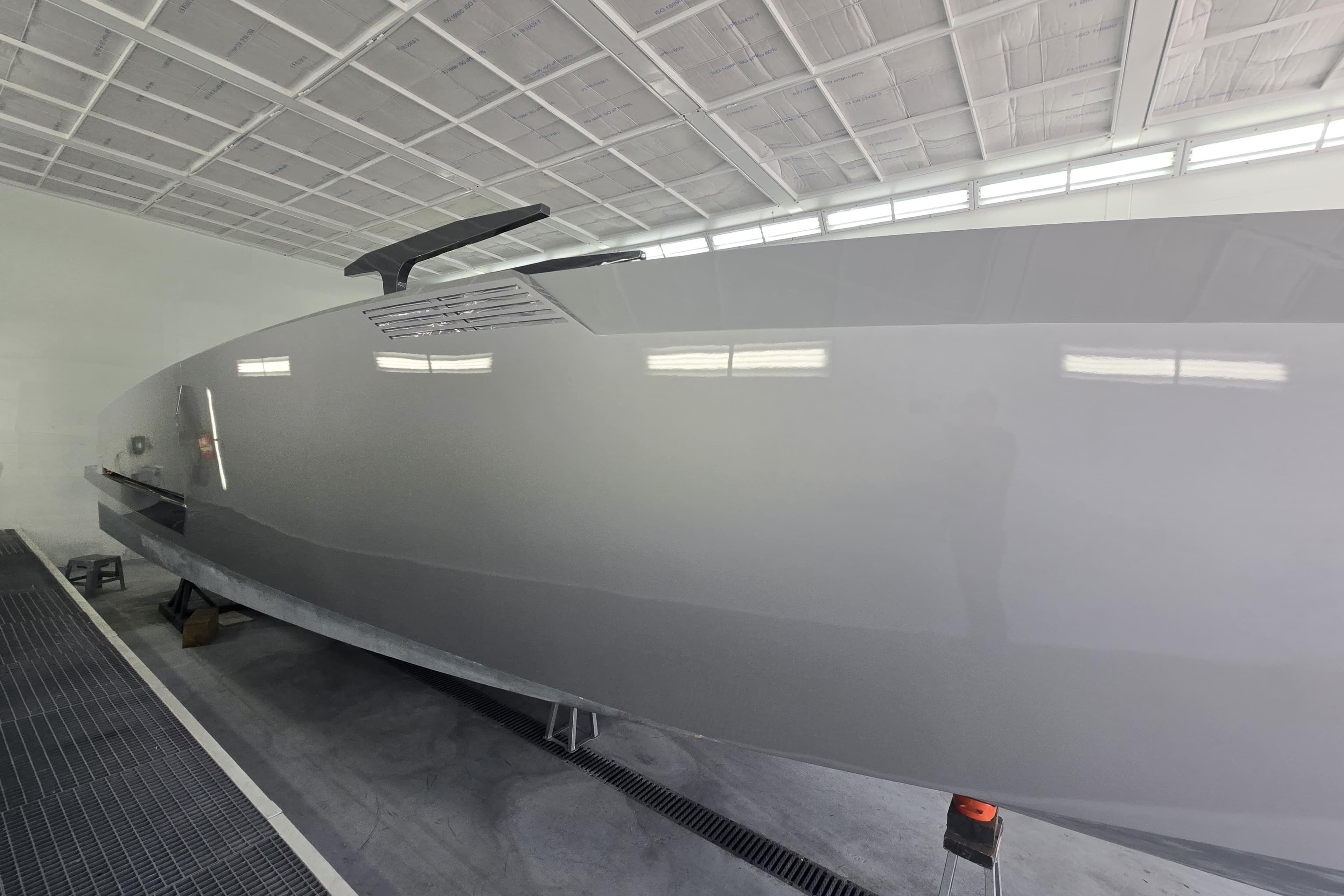 Alium 42 Yacht 2026 in modern shipyard setting.