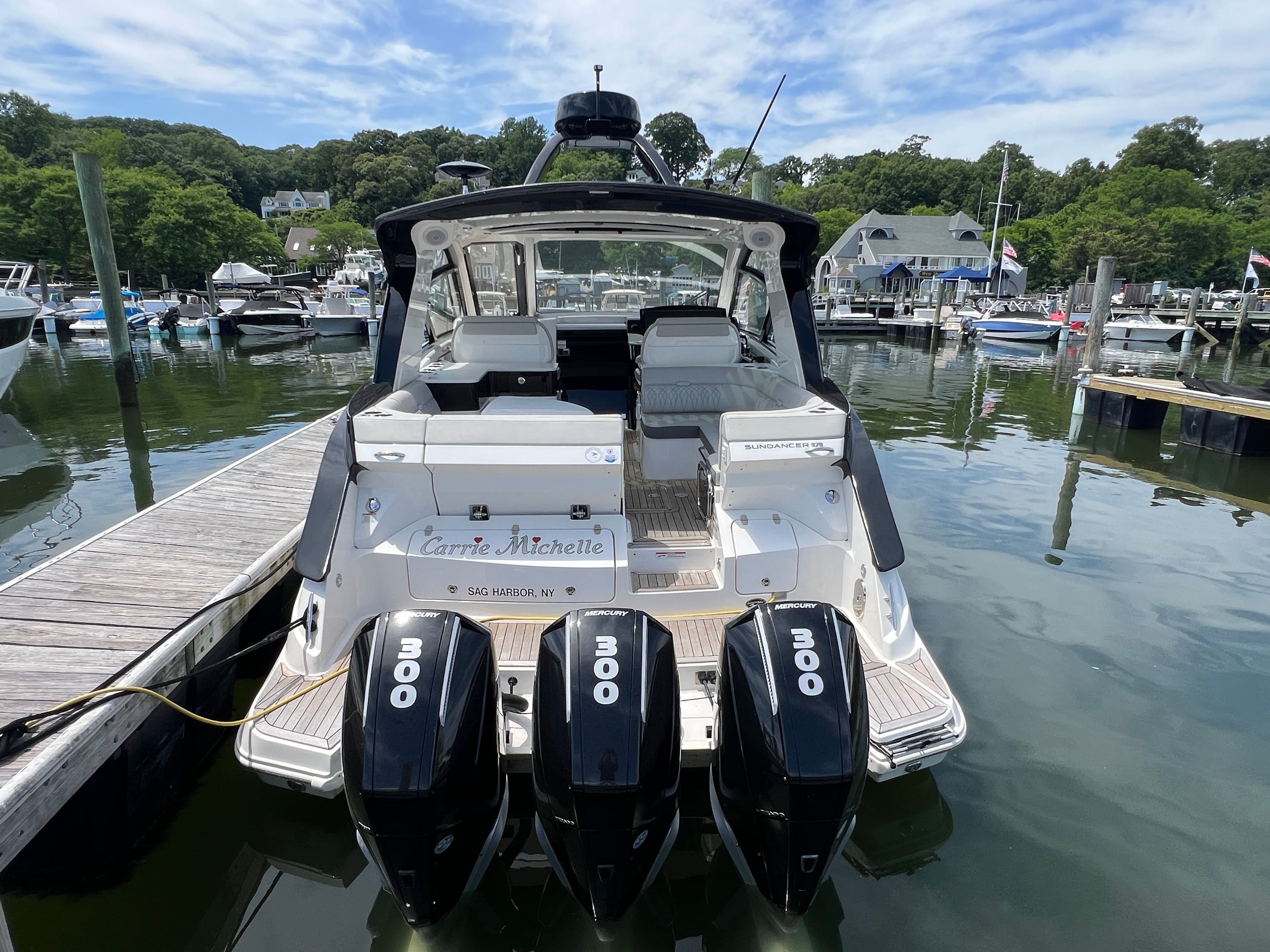 2023 Sea Ray Sundancer 370 Outboard - 10