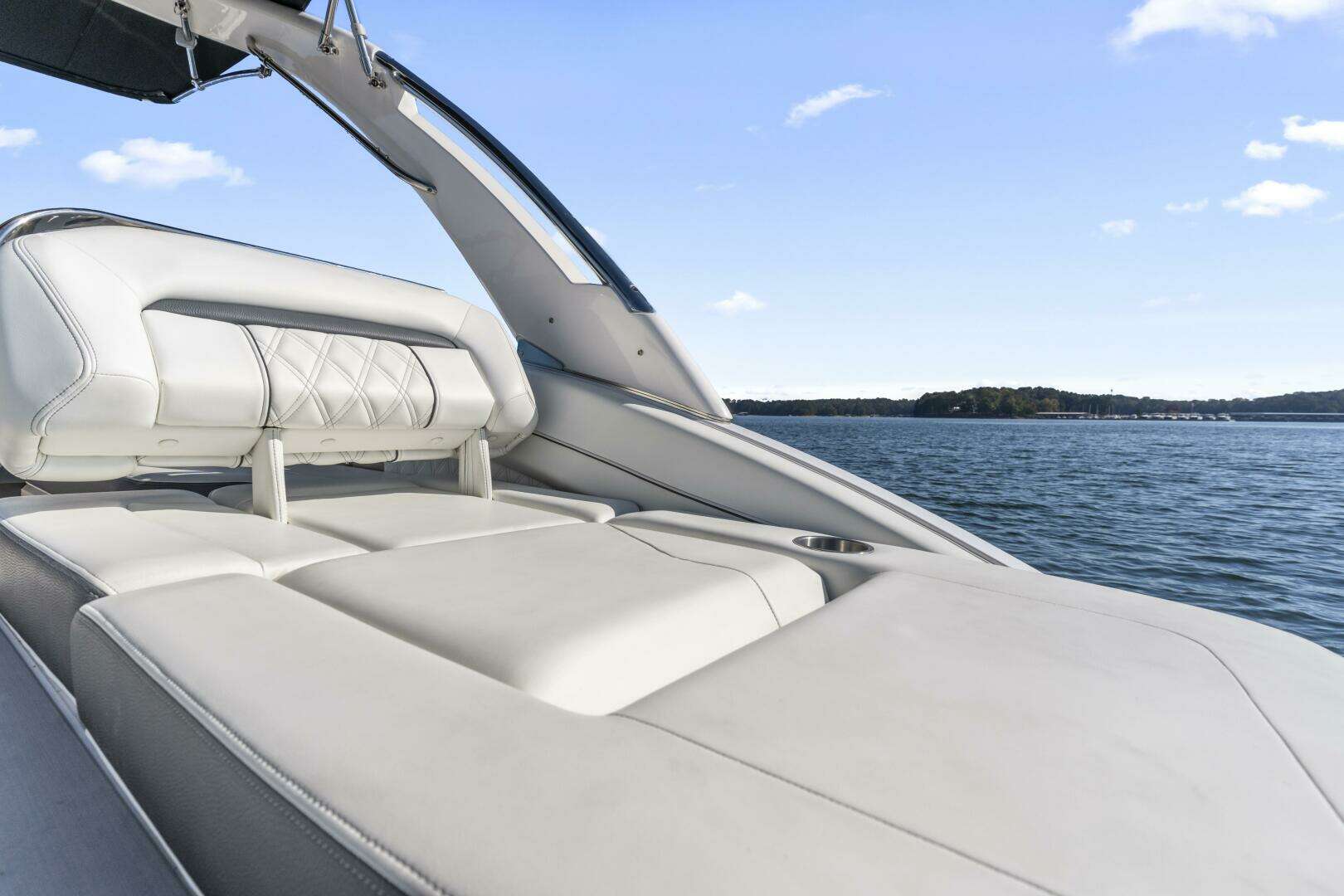 2021 Regal LS6 - Image 26