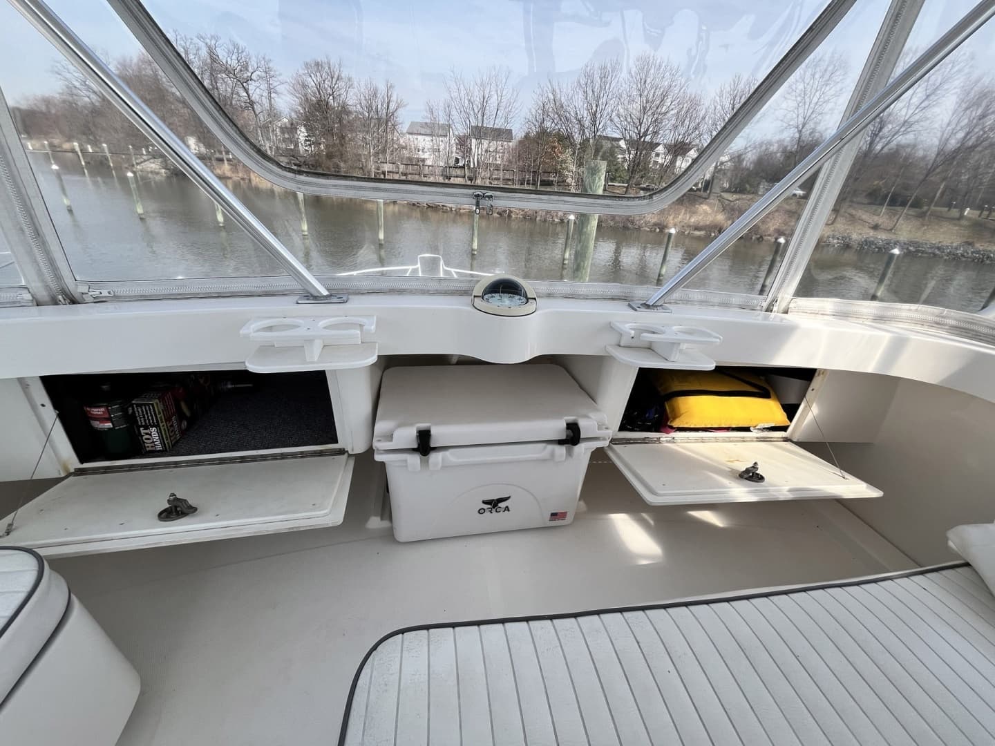 2003 Luhrs 40 Convertible - Image 14