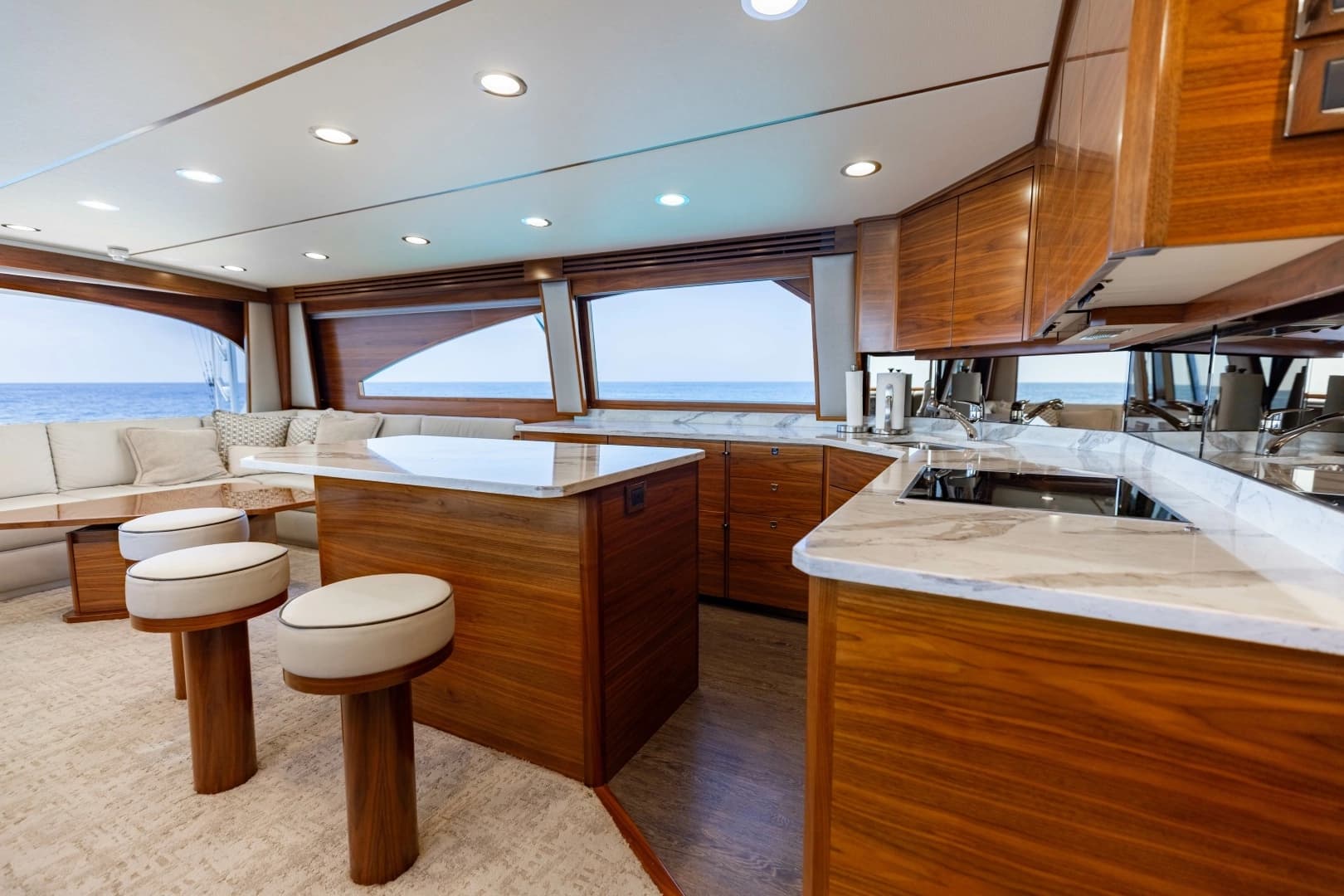 2023 Viking 72 Convertible - Image 11