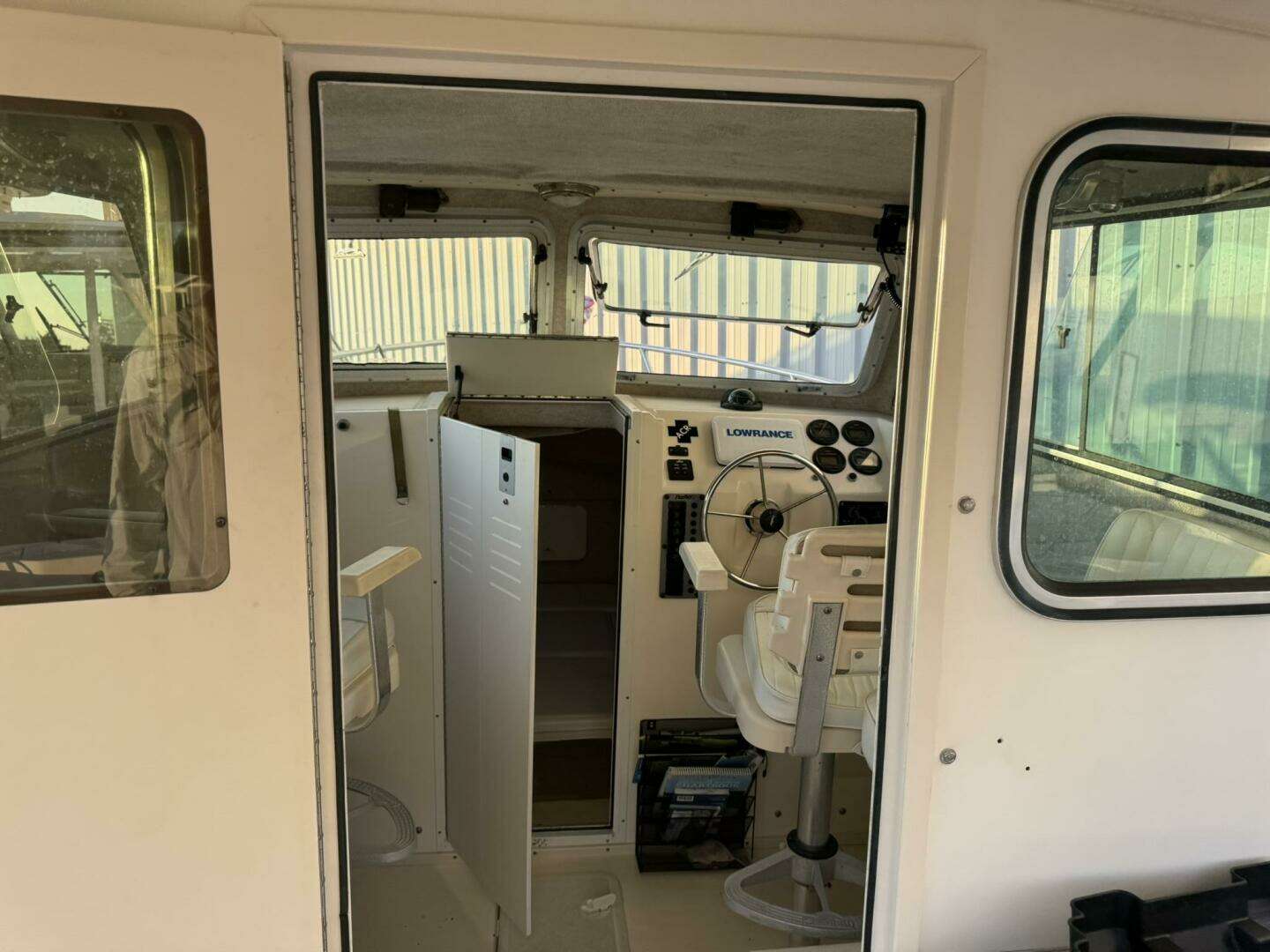 2006 Parker 2820 - Image 18