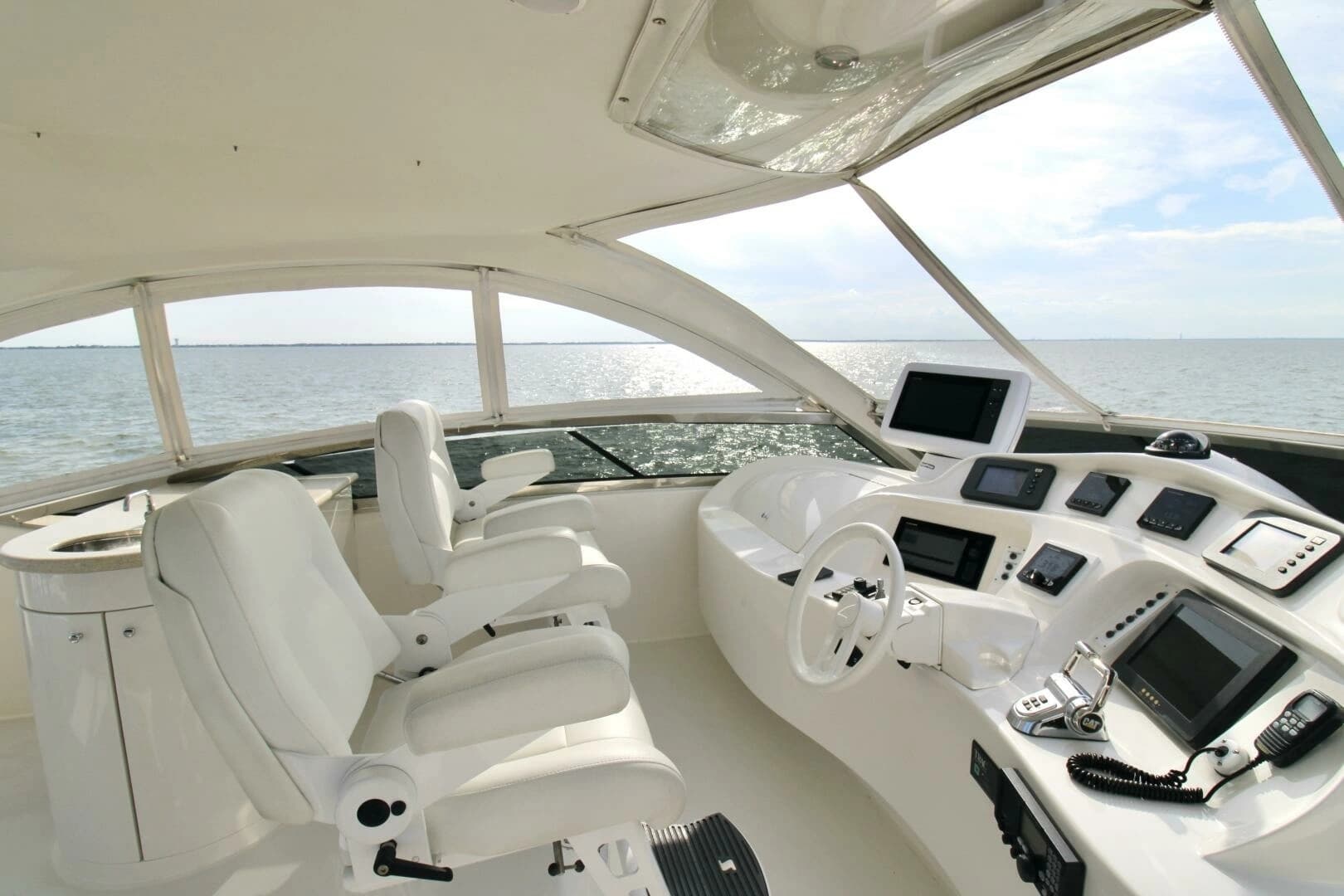2007 Lazzara Yachts 74 Motor Yacht - Image 82