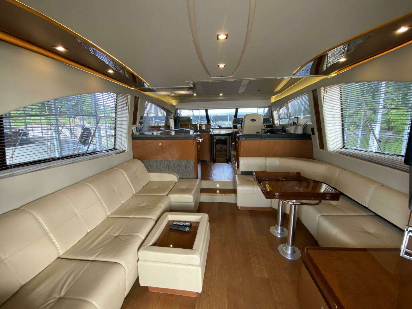 2016 Sea Ray 510 FLY - Image 11