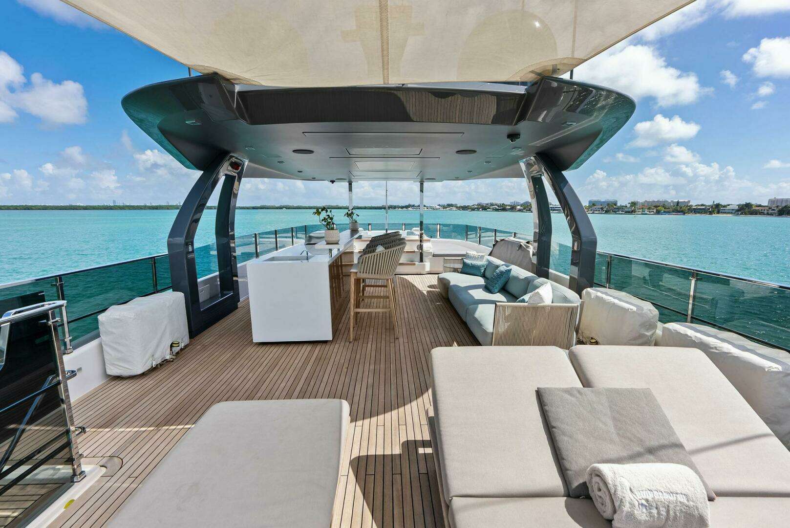 2023 Custom Line 33 Navetta - Image 4