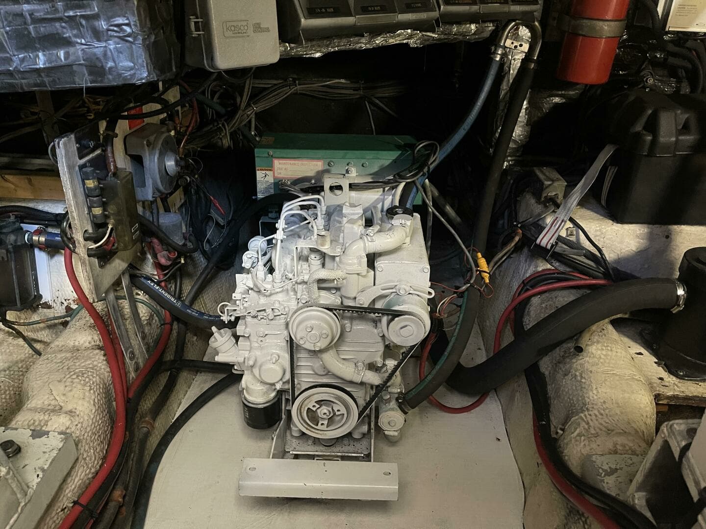 1986 Chris-Craft Commander 422 - Image 22