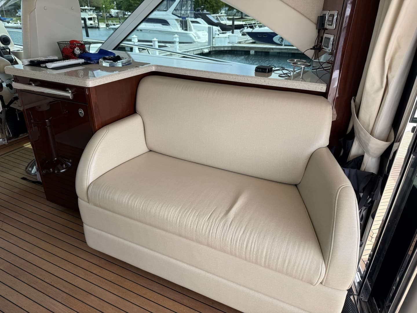 2009 Sea Ray 60 Sundancer - Image 31