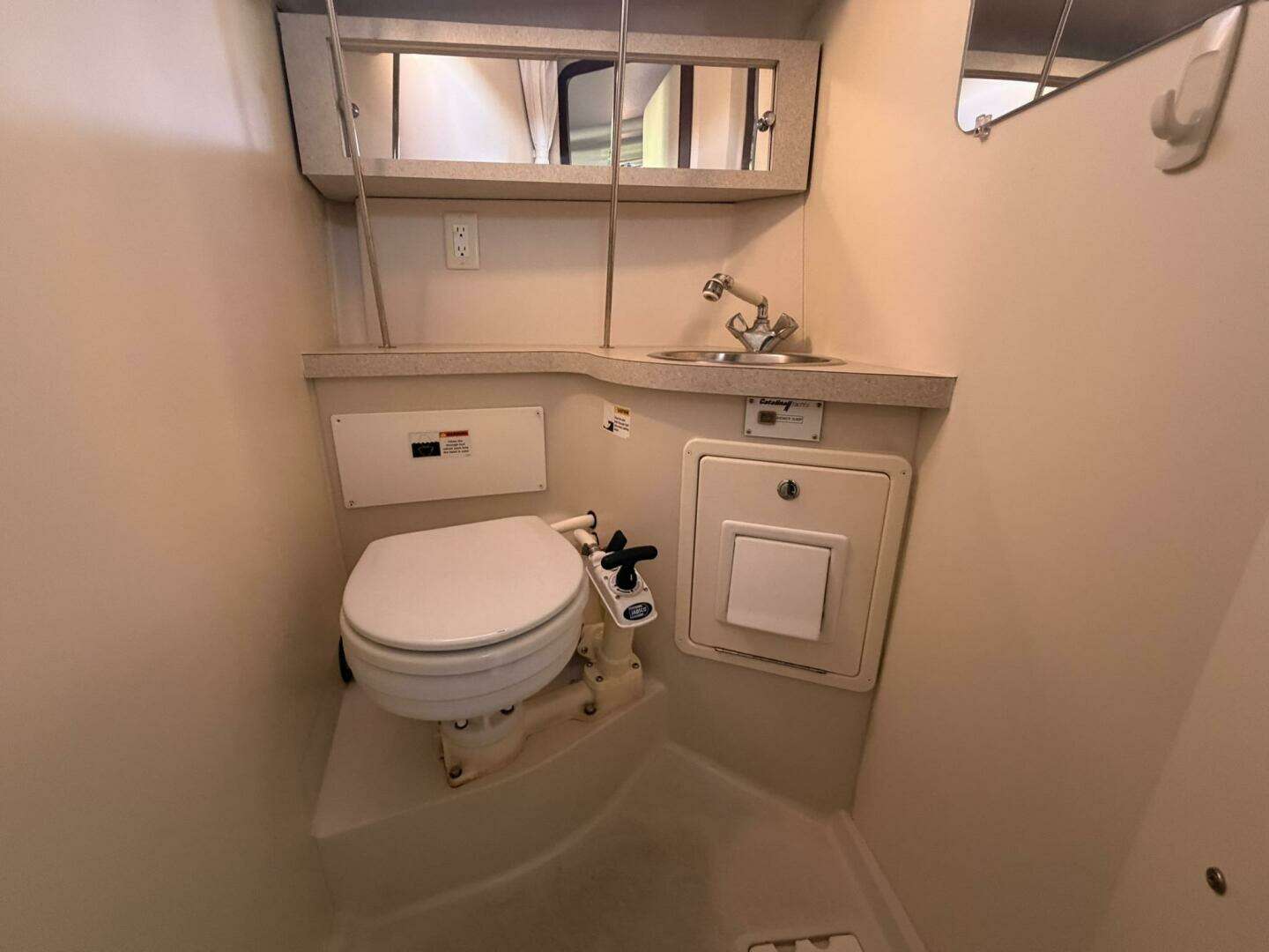 2010 Catalina 309 - Image 79