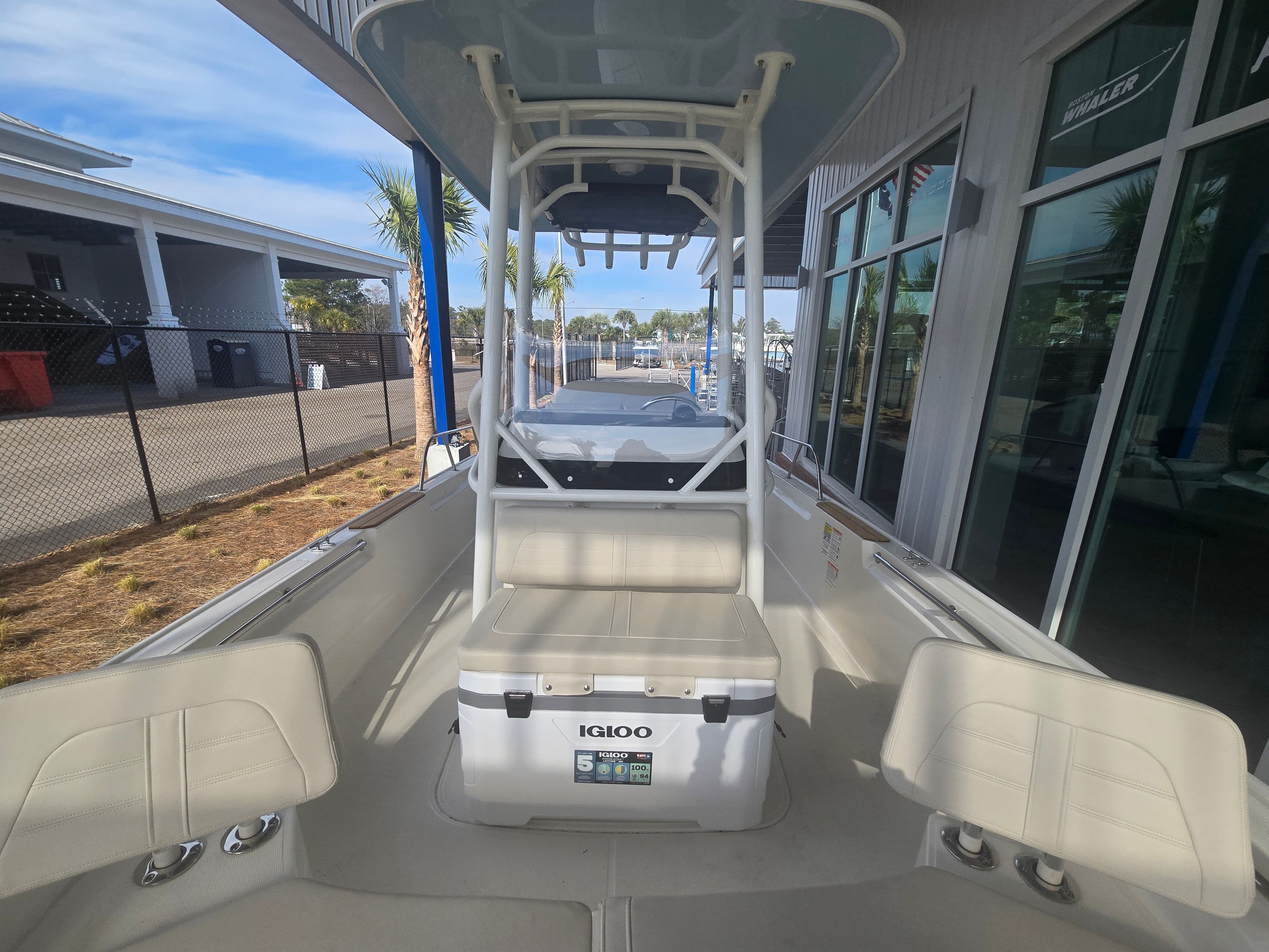 2026 Boston Whaler 210 Montauk - 14