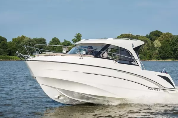 2026 Beneteau Antares 7 - Image 1