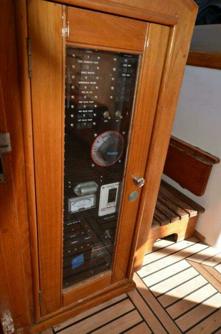 2000 Grand Banks Eastbay HX - Image 26