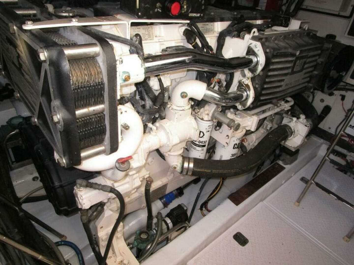 2003 Tiara Yachts 5200 Express - Image 54