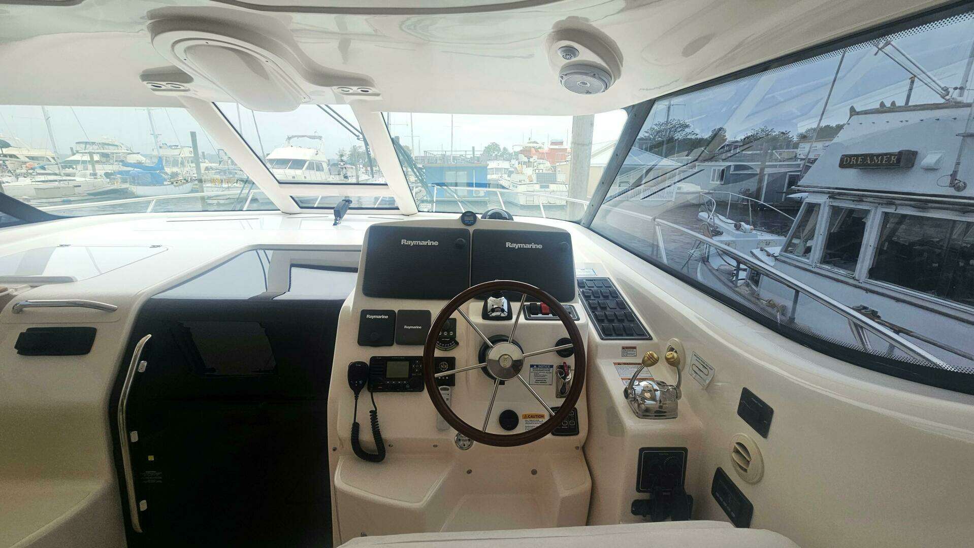 2006 Tiara Yachts 4300 Sovran - Image 18