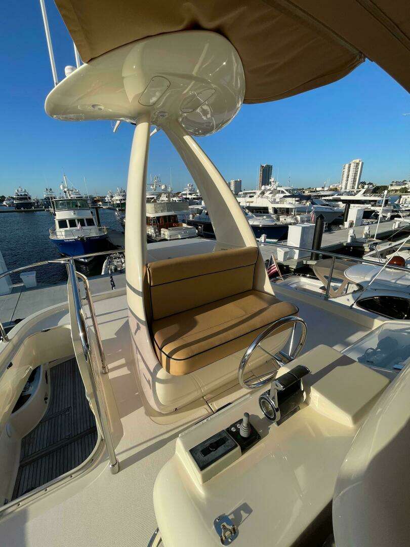 2006 Mochi Craft 74' Dolphin - Image 42