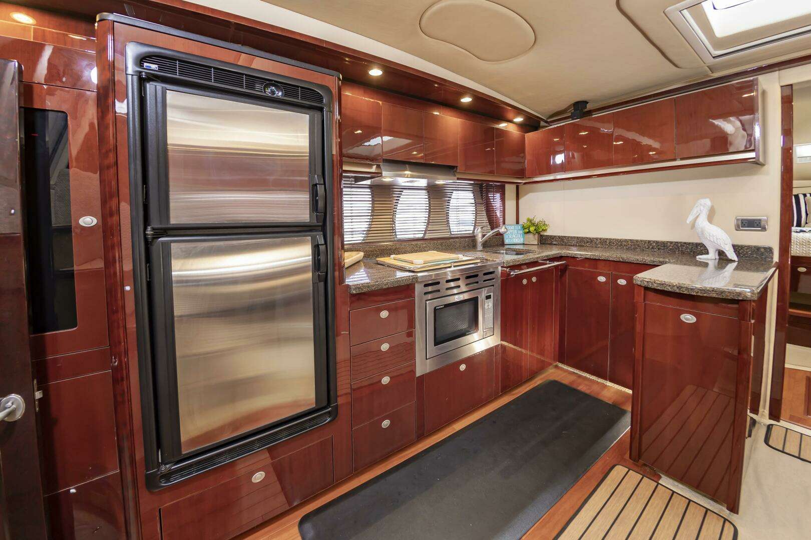 2007 Sea Ray 48 Sundancer - Image 21