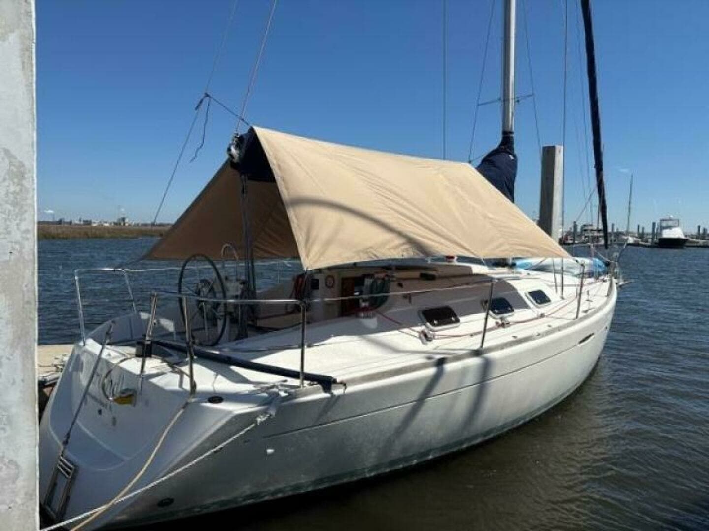 2001 Beneteau First 33.7 - Image 27