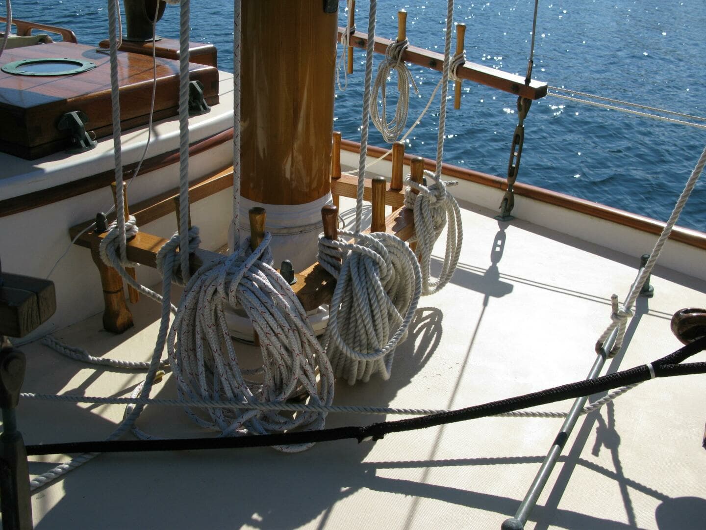 1973 Bruno & Stillman Friendship Sloop - Image 7