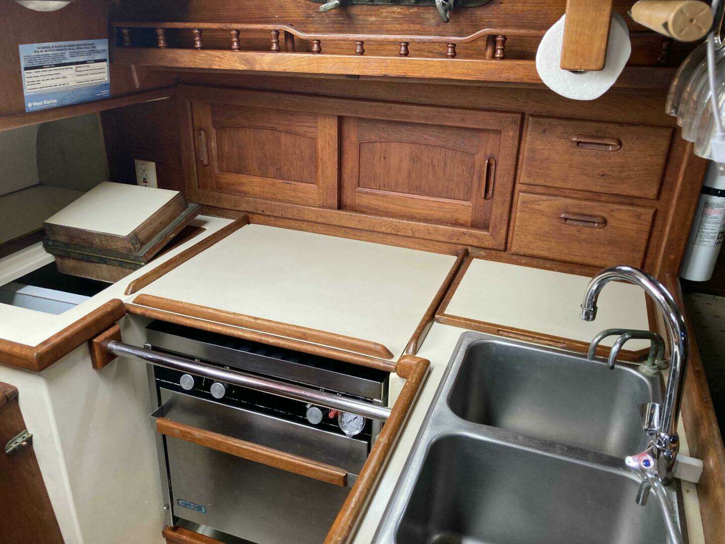 1990 Pacific Seacraft 34 Voyager - Image 9