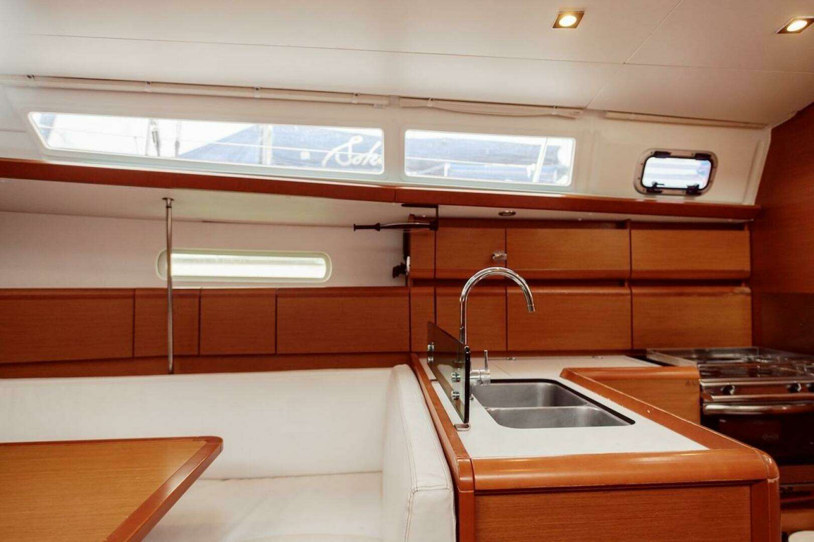 2019 Jeanneau 389 Sun Odyssey - Image 28