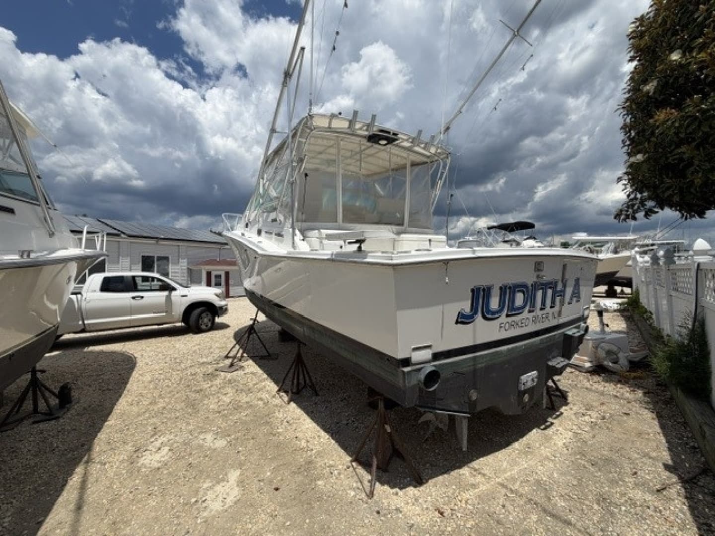 1996 Cabo 31 Express - Image 4