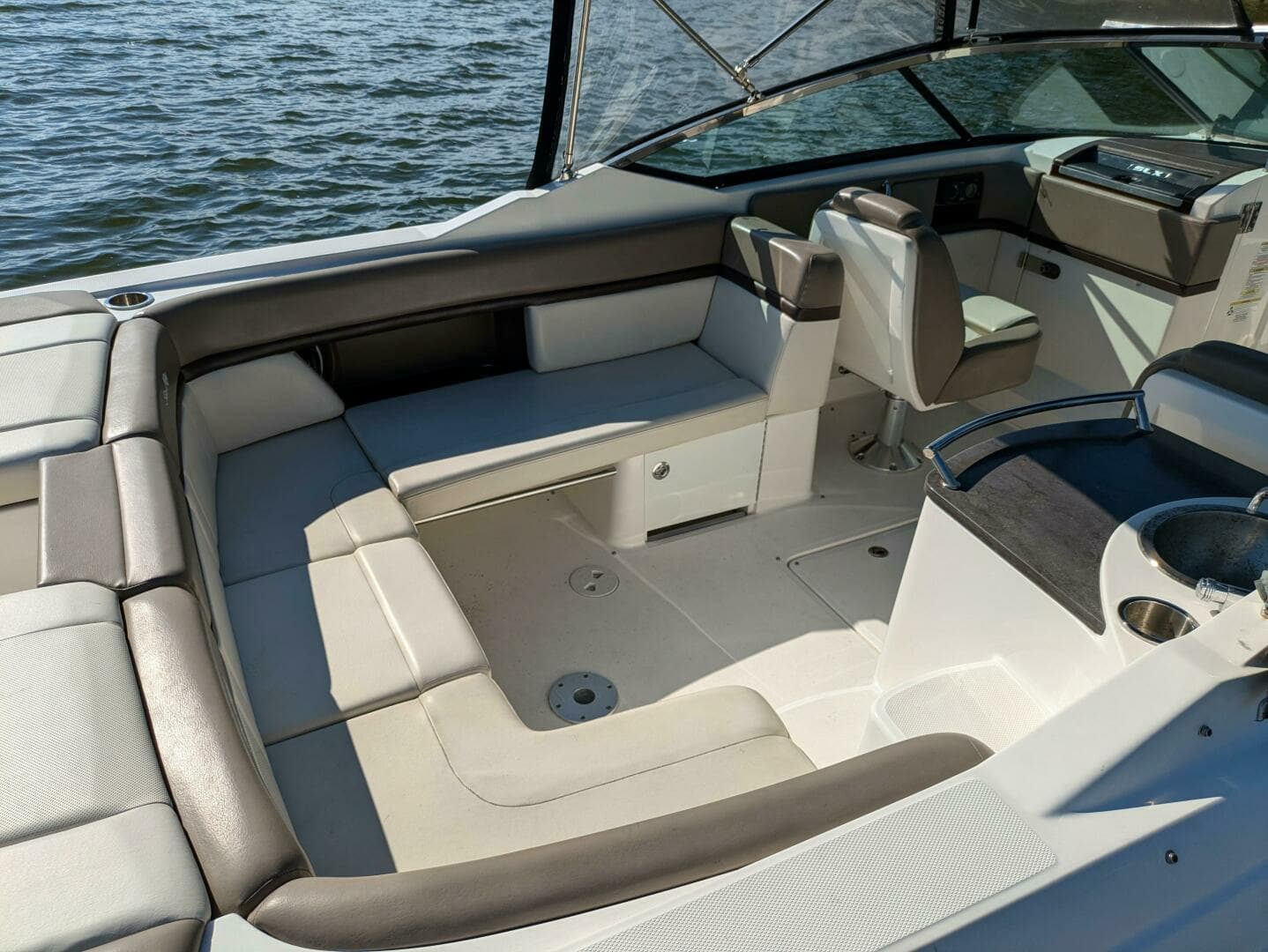 2013 Sea Ray 270 SLX - Image 6