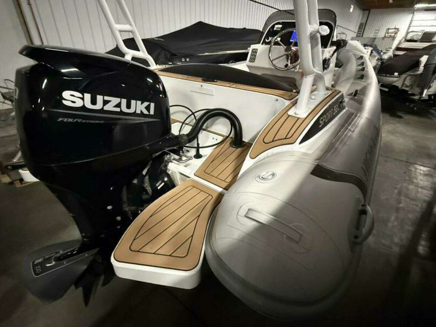 2022 Highfield Sport 520 - Image 5