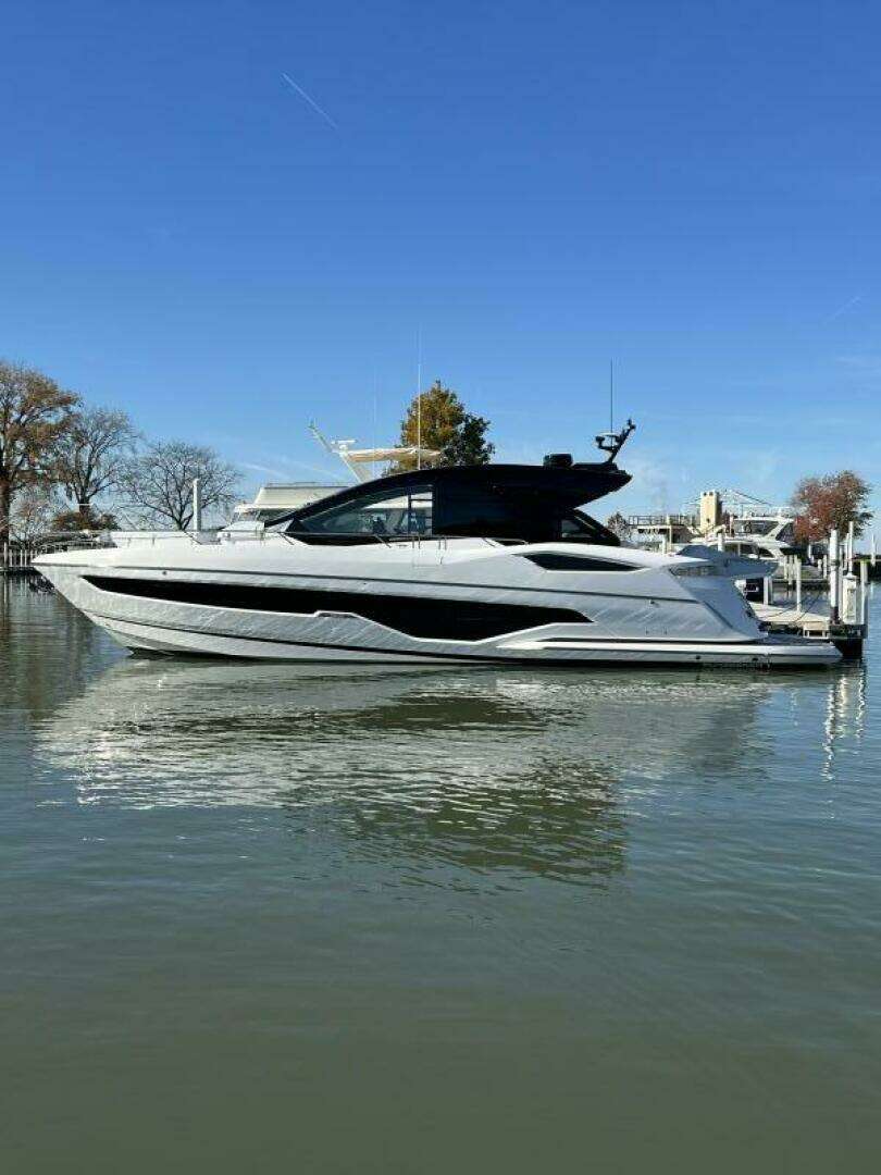 2026 Sunseeker 55 Predator - Image 6