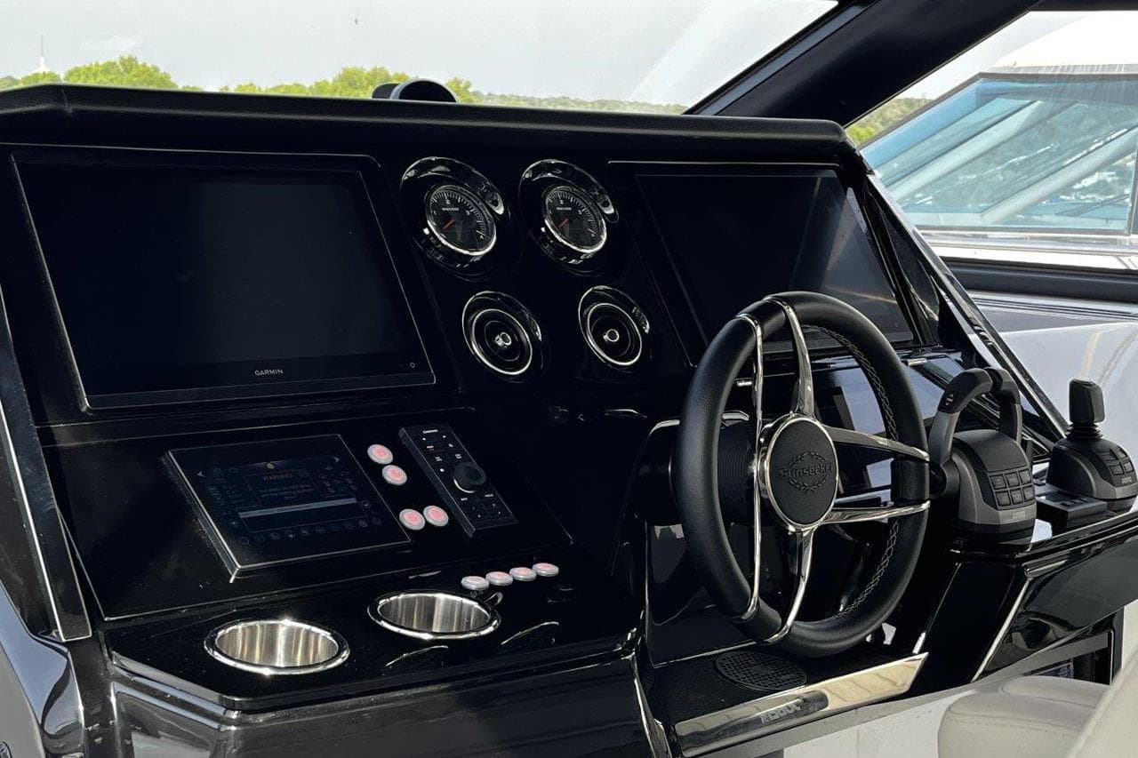 Helm console of 2024 Sunseeker Superhawk 55 used boat for sale in Menorca - Clearwater Marine