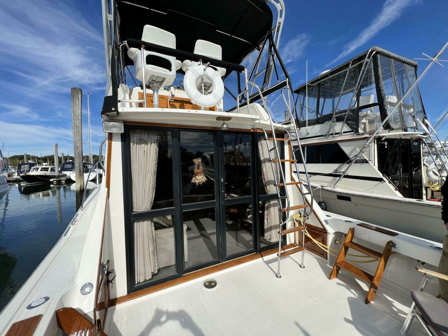 1979 Viking 35 Convertible - Image 8