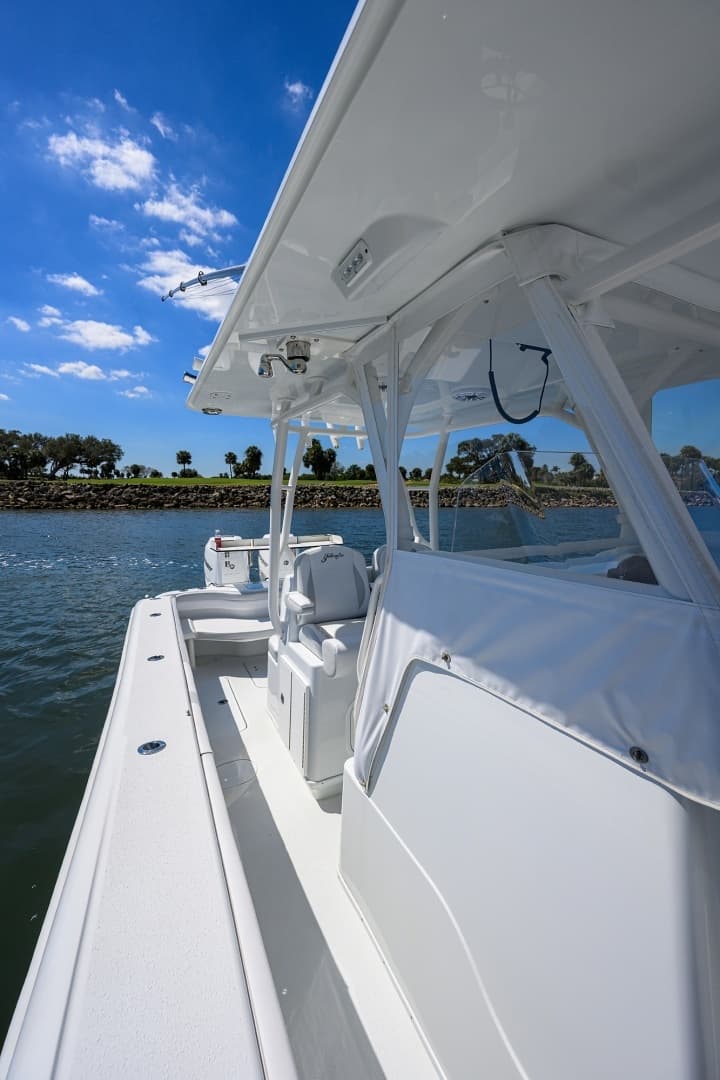 2023 Yellowfin 34 Offshore - Image 28