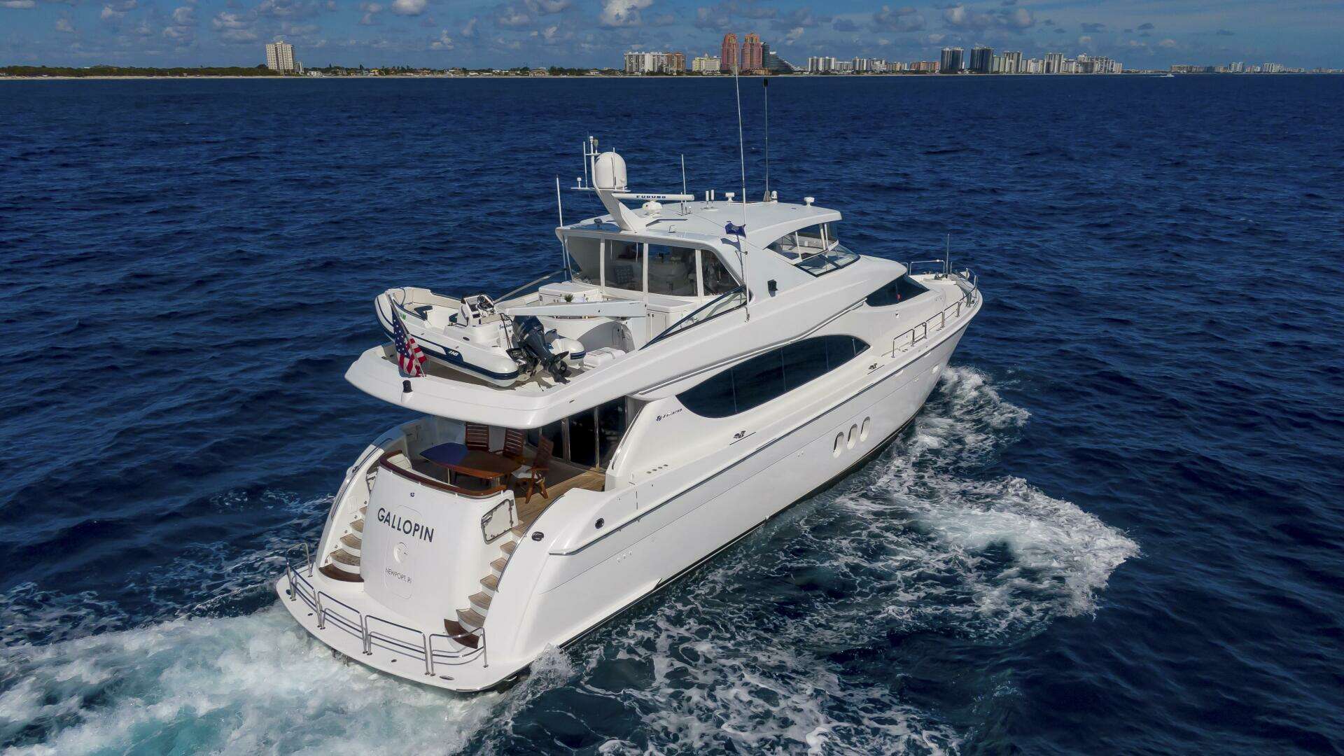 2007 Hatteras 80 - Image 3