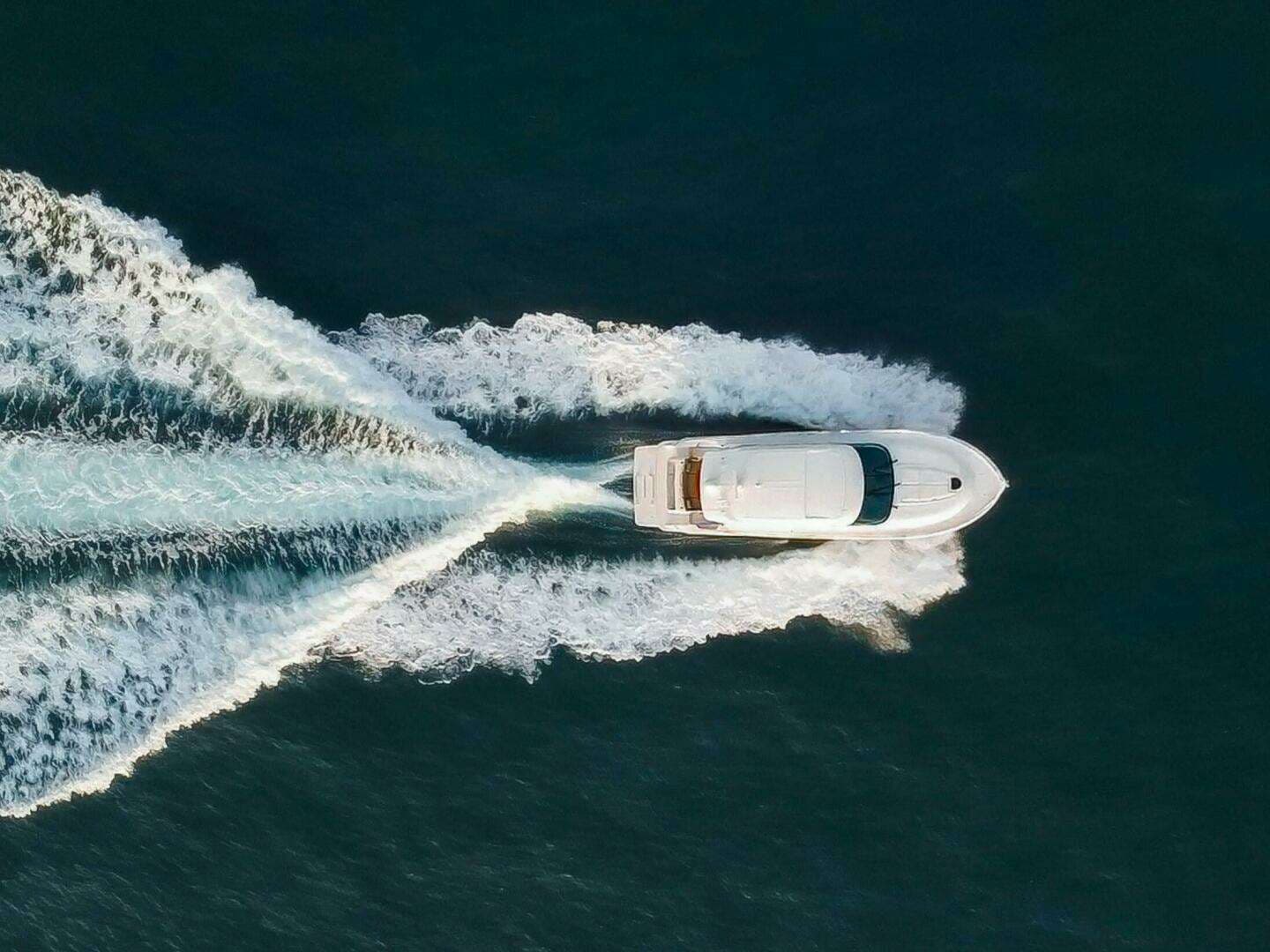 2017 Tiara Yachts C53 Coupe - Image 7