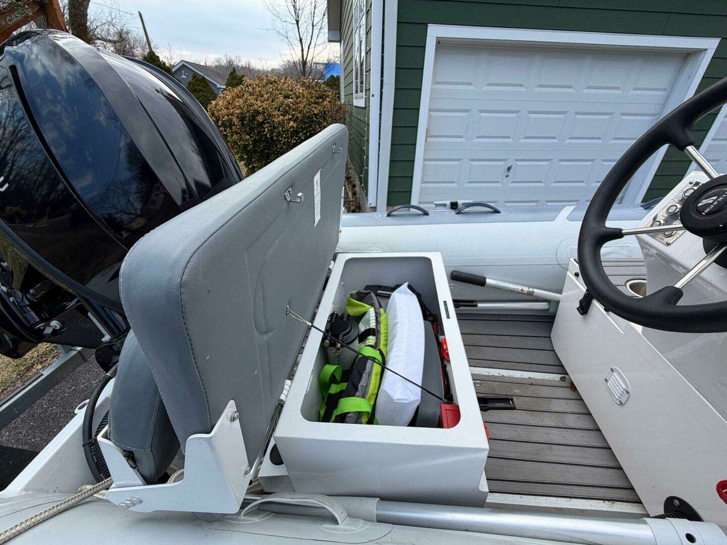 2004 Sea Ray 500 Sundancer - Image 55