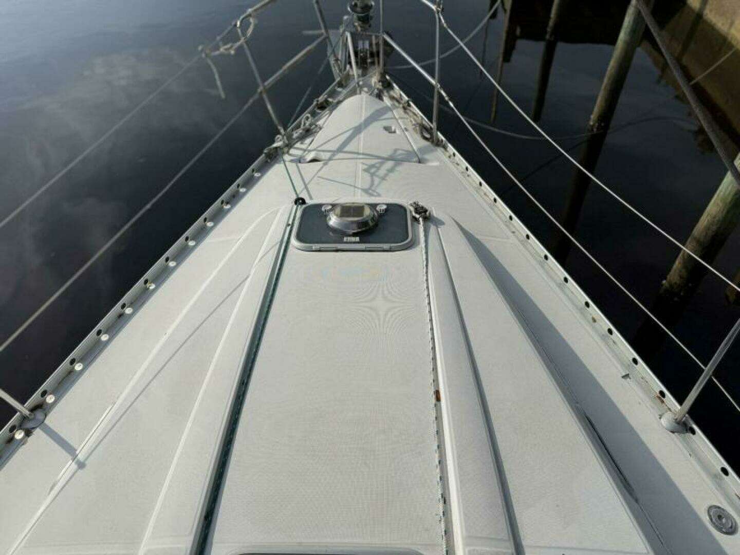 1998 Beneteau OCEANIS 352 - Image 9