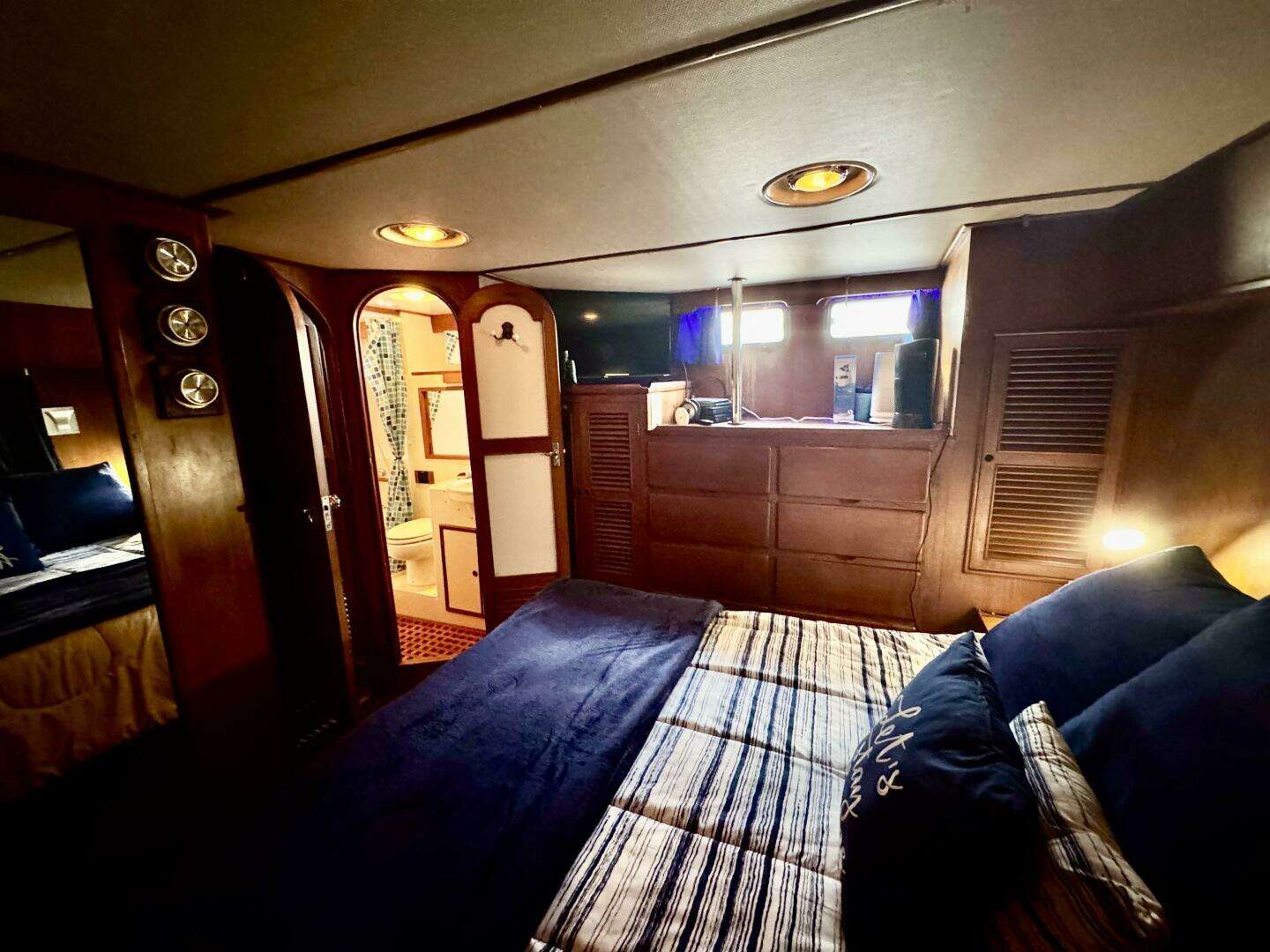 1986 Marine Trader 47 Tradewinds - Image 36